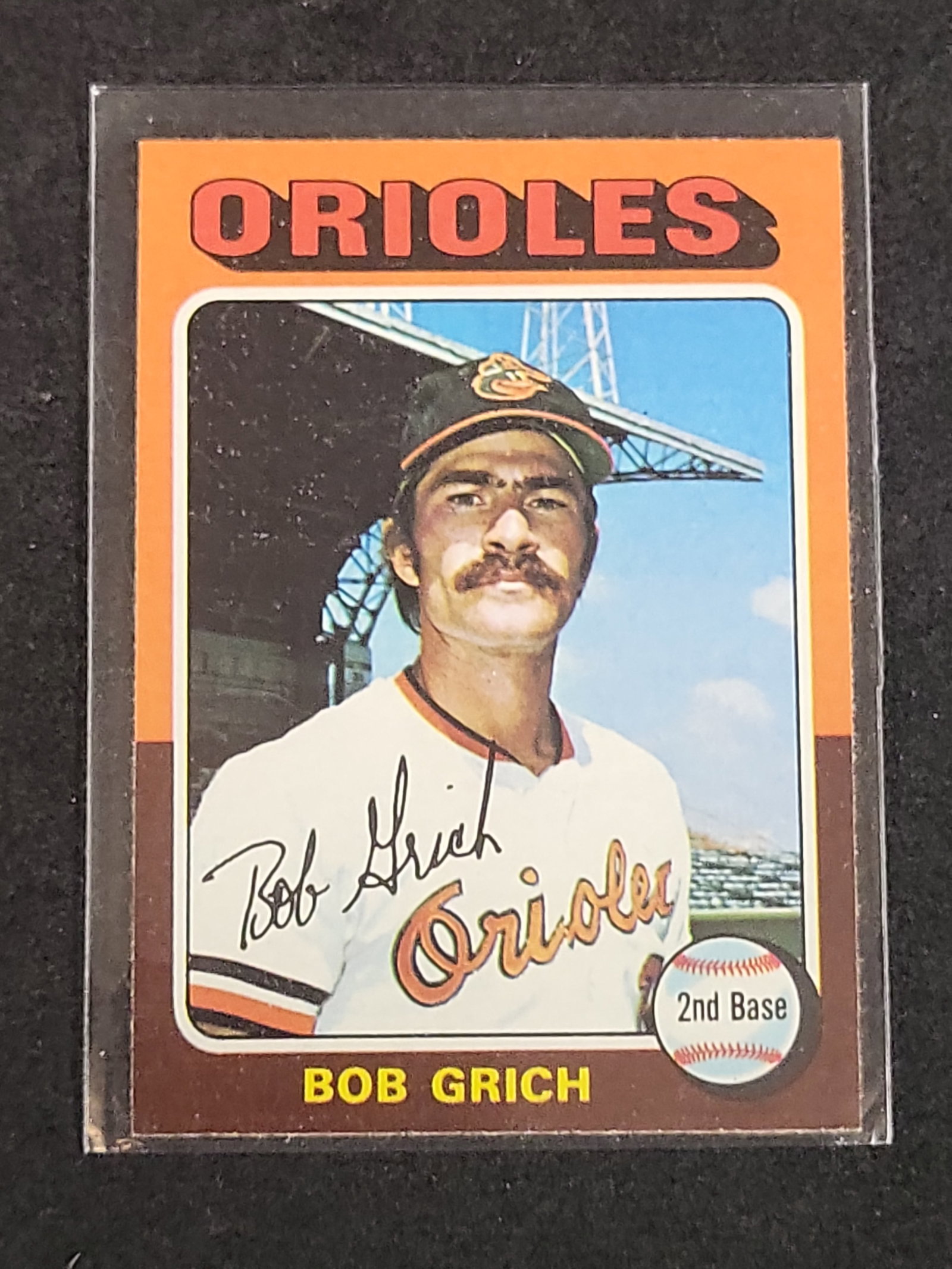 I03148 | 1975 Topps Bob Grich Baltimore Orioles #225 Baseball Card (1 of 2)