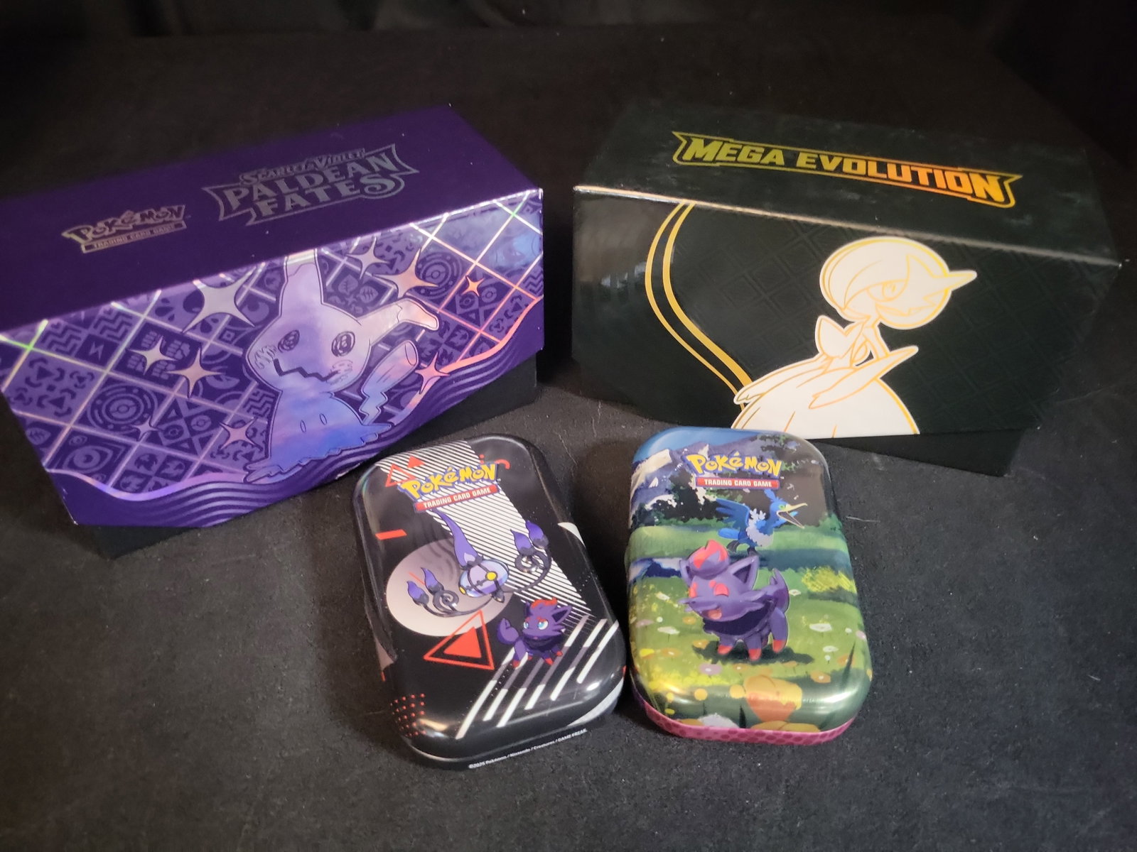 I02747 | A Large Collection of Pokemon TCG Cards and Storage Accessories: BID PER WHAT YOU SEE IN THE PHOTO, NOT THE AI GENERATED TITLES AND DESCRIPTIONS! A Large Collection of Pokemon TCG Cards and Storage Accessories This collection comprises a substantial assortment of P