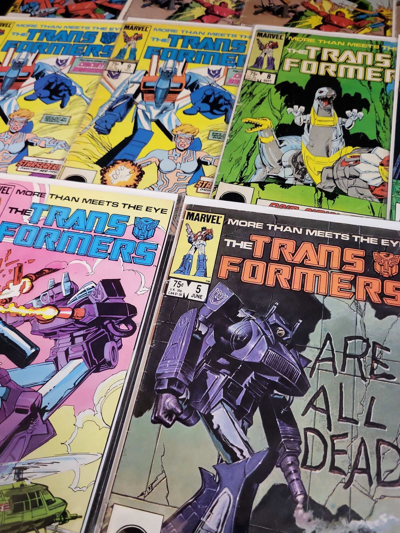 I03789 | A Collection of Marvel Comics The Transformers Copper Age Comic Books: BID PER WHAT YOU SEE IN THE PHOTO, NOT THE AI GENERATED TITLES AND DESCRIPTIONS! A collection of vintage Marvel Comics comic books from the original Transformers series, published between 1985 and 198