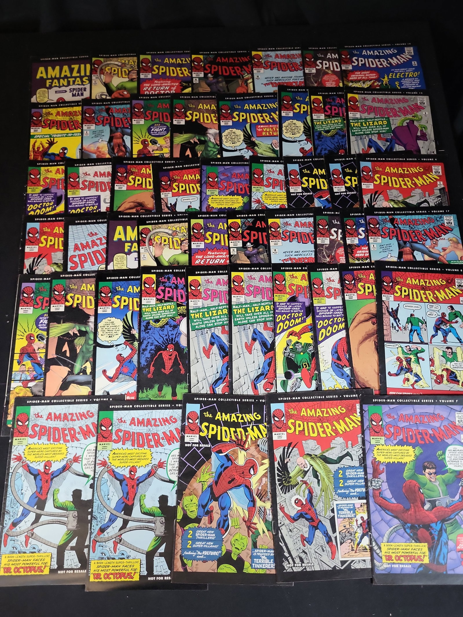 I03714 | A Collection of Approximately 60 Spider-Man Collectible Series Promotional Reprint Comic (1 of 7)