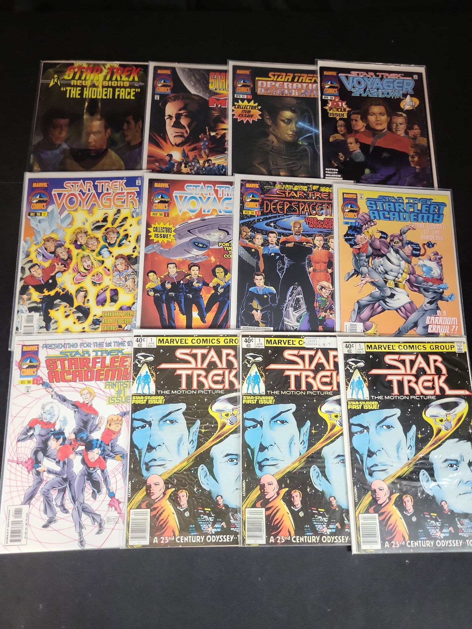 I03779 | A Collection of Star Trek Comic Books Featuring Marvel Paramount and IDW Titles (1 of 8)