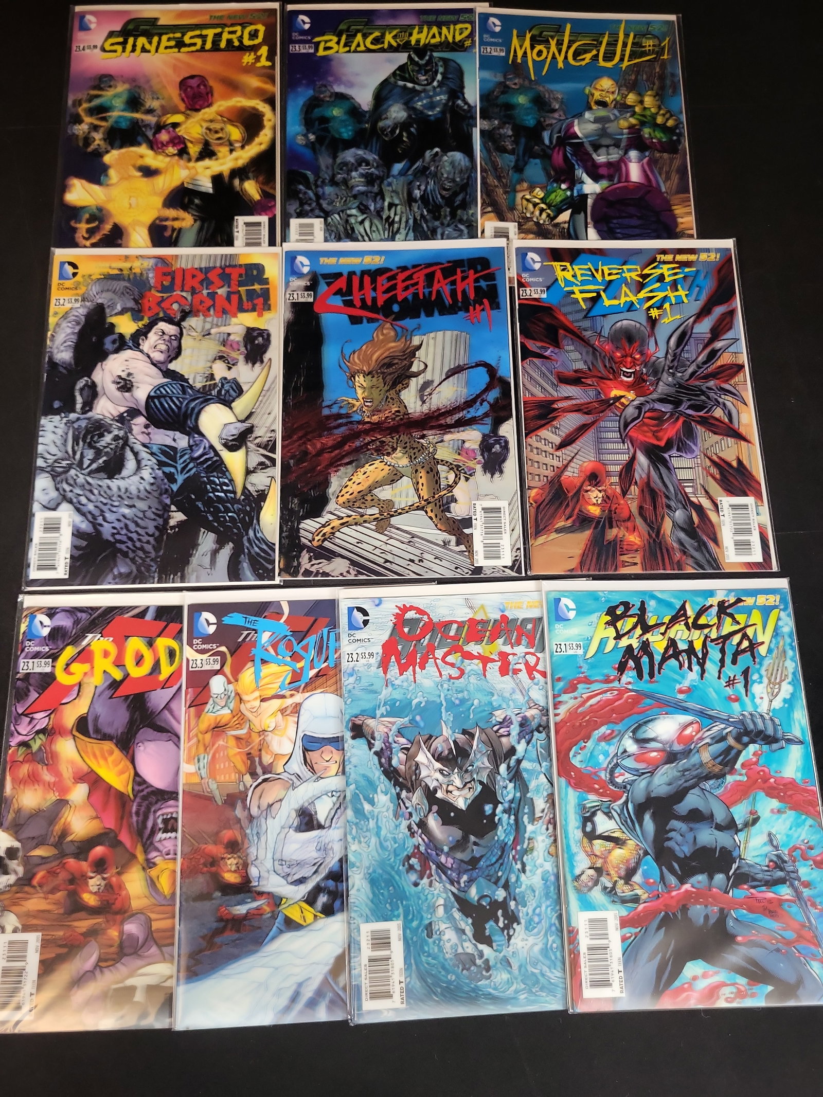I03798 | A Collection of DC Comics The New 52! Villains Month 3D Cover Variant Comic Books (1 of 9)