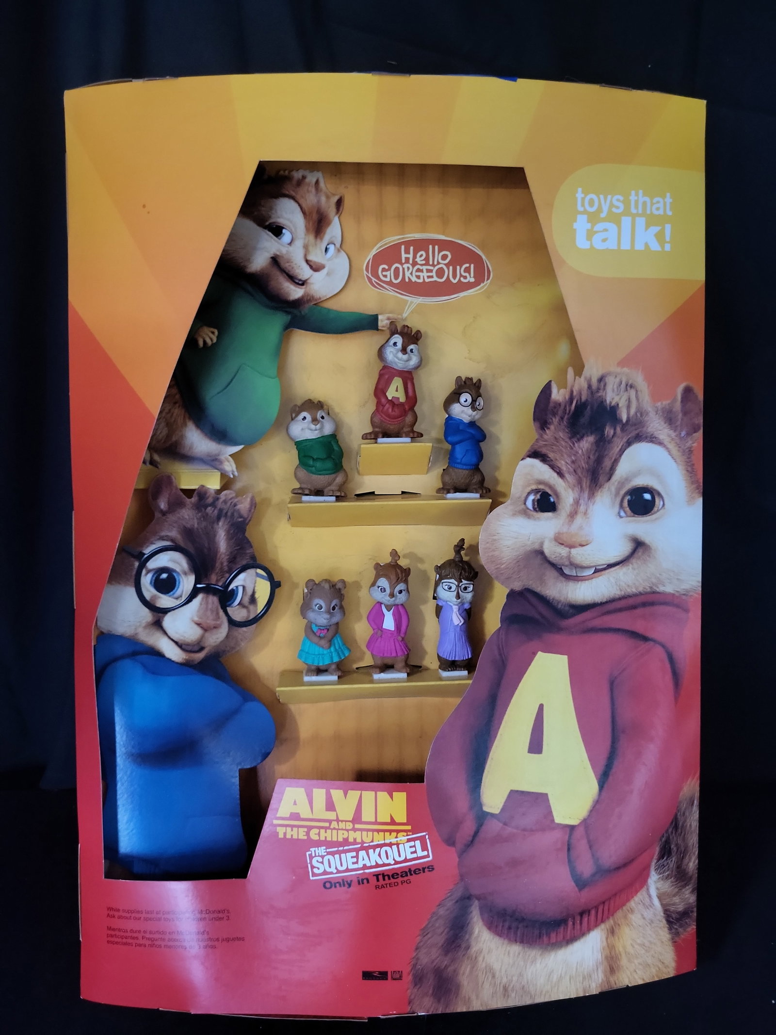 I03184 | McDonald's Alvin and the Chipmunks The Squeakquel Happy Meal Toy Store Display: BID PER WHAT YOU SEE IN THE PHOTO, NOT THE AI GENERATED TITLES AND DESCRIPTIONS! This is a McDonald's promotional store display from the 2009 film Alvin and the Chipmunks: The Squeakquel. The item con