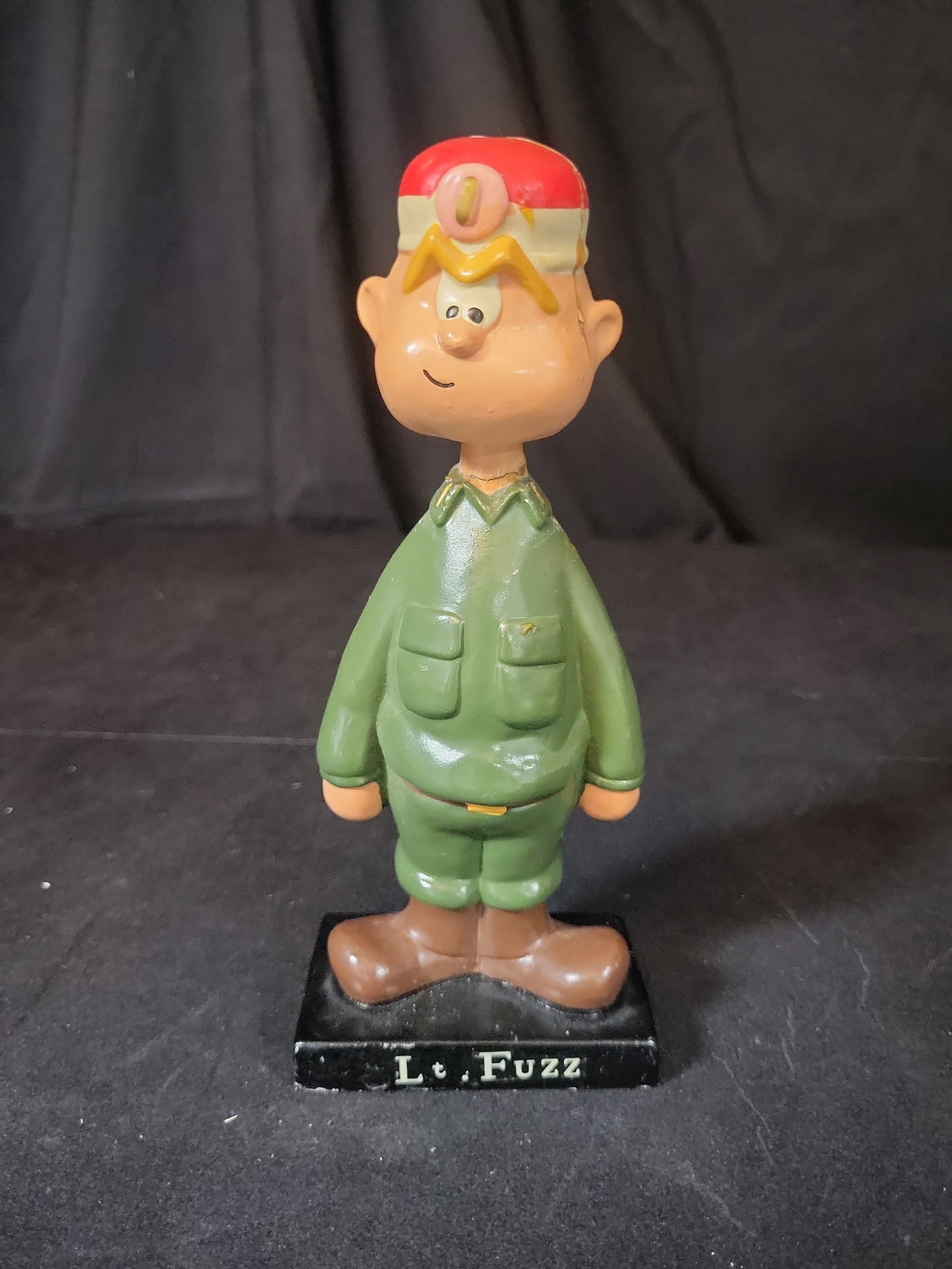 I03254 | Vintage 1960s Beetle Bailey Lt. Fuzz Bobblehead Nodder (1 of 5)