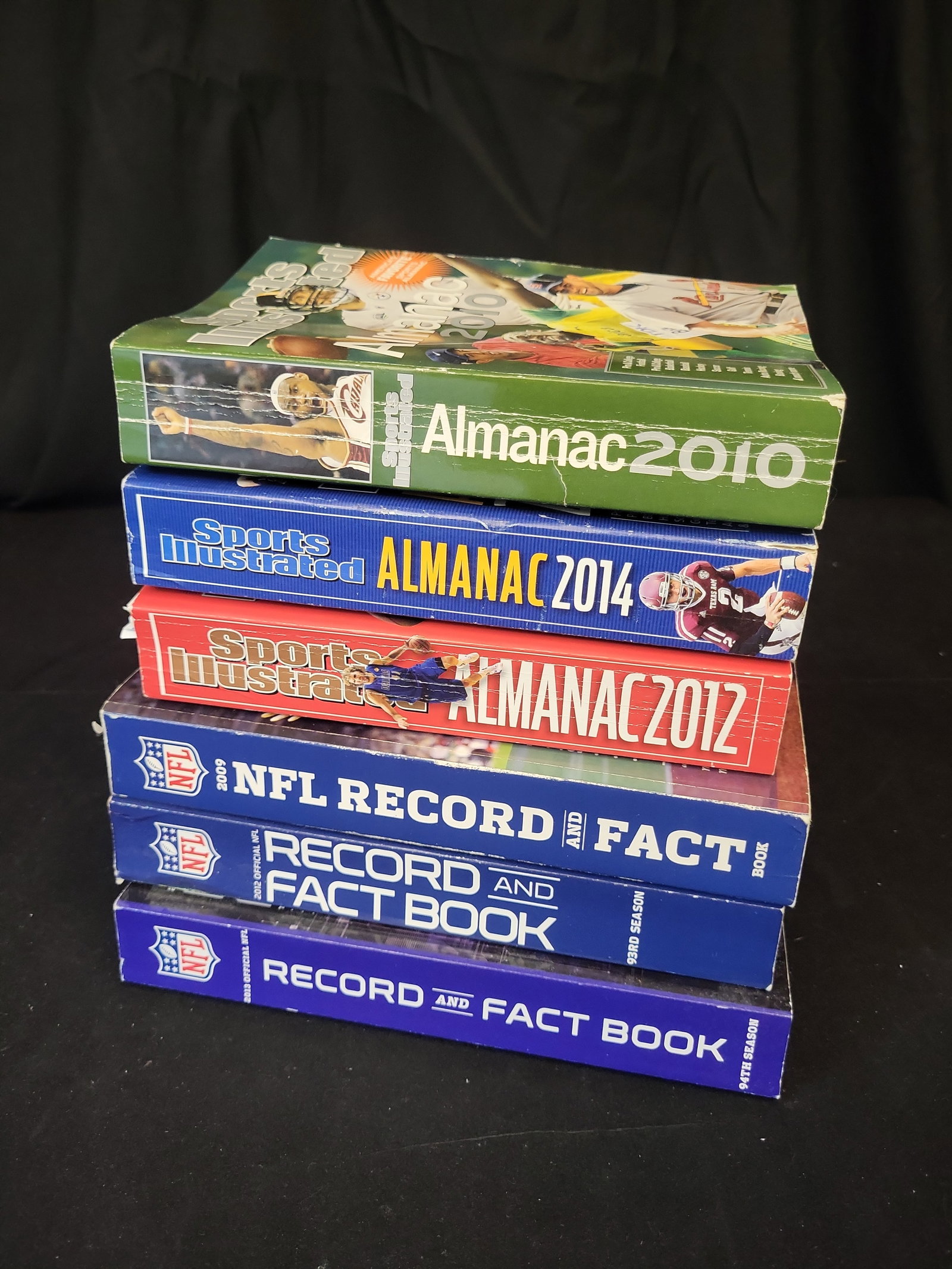 I01341 | A Collection of Six Sports Reference Books Including Official NFL Record and Fact Books and (1 of 2)