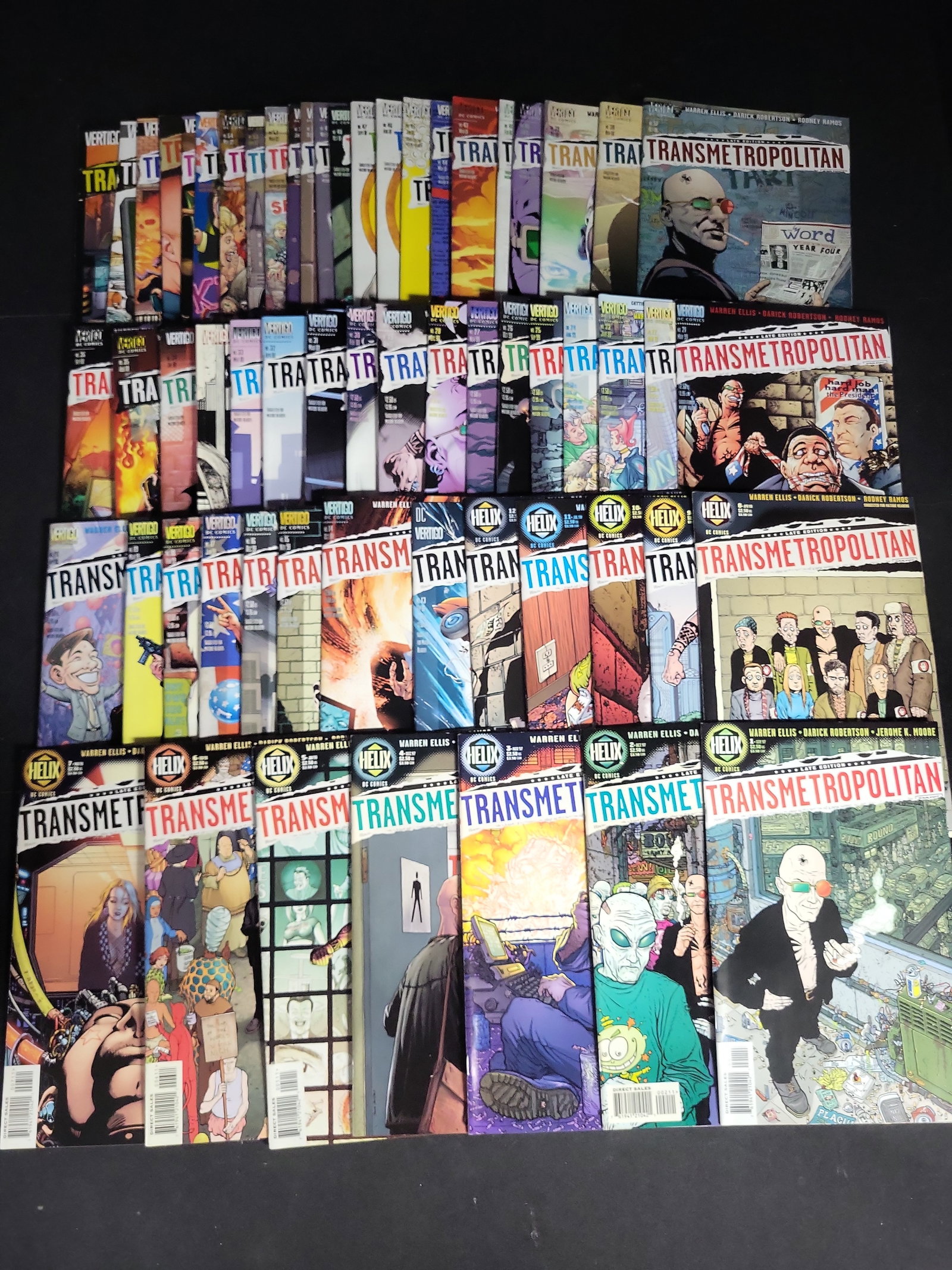 I04010 | A Collection of Transmetropolitan Comics: IMPORTANT â€“ PLEASE REVIEW BEFORE BIDDING: Aeron House makes every effort to accurately identify and describe each lot; however, titles and descriptions may contain errors, omissions, or AI-a