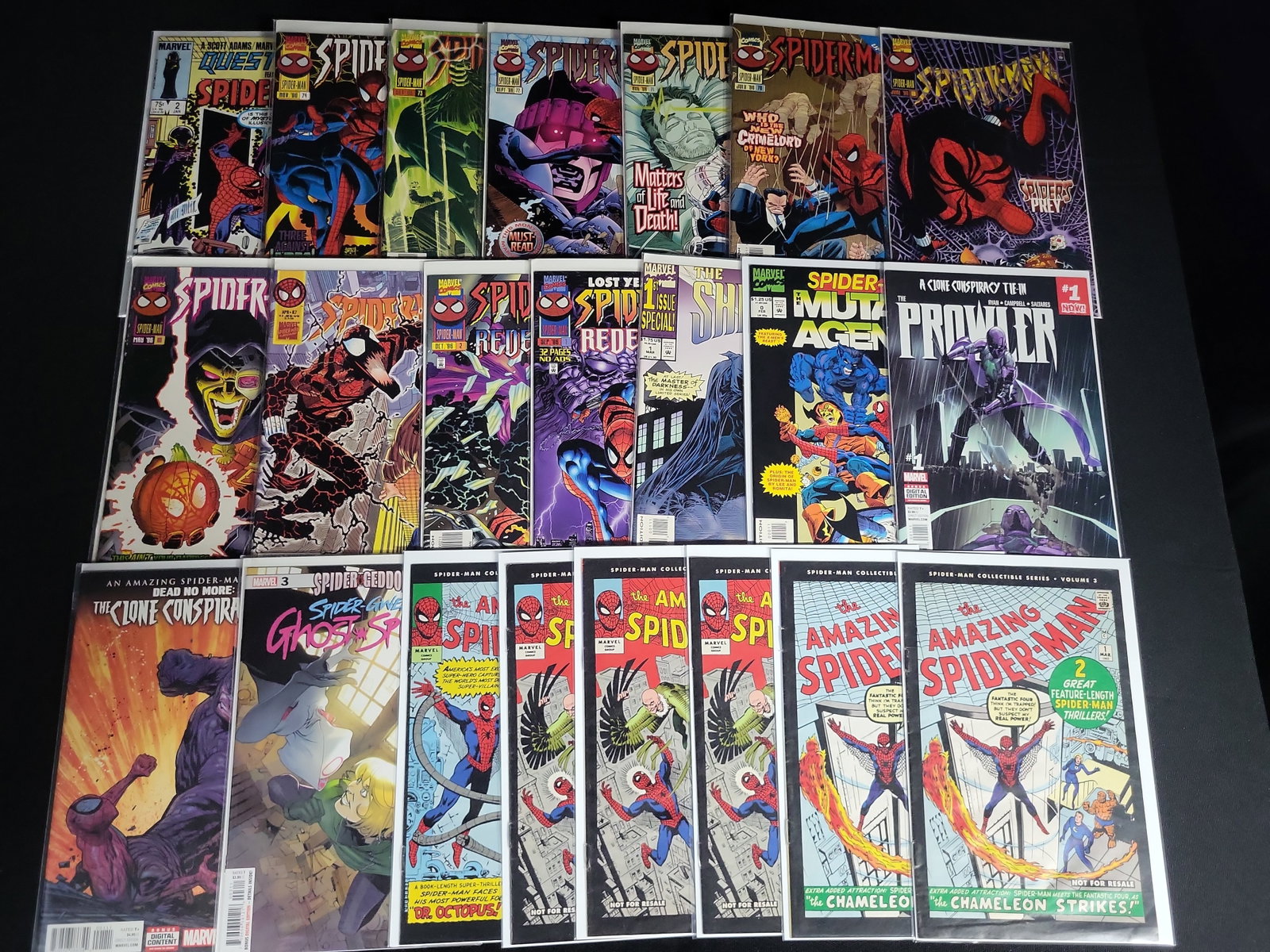 I04798 | Twenty-One Marvel Spider-Man Comic Books (1 of 6)