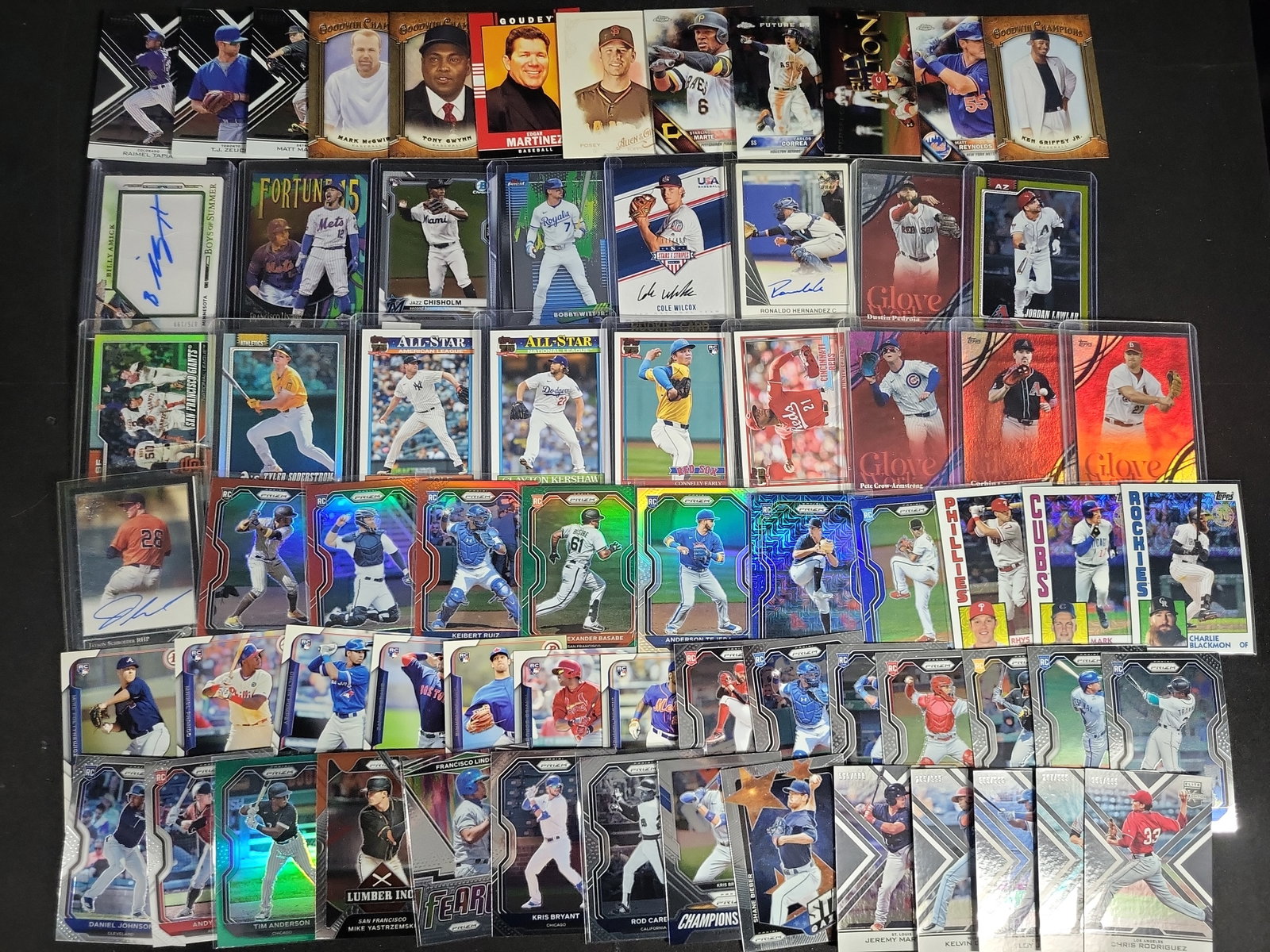 I04485 | Assortment of Modern Baseball Trading Cards (1 of 6)