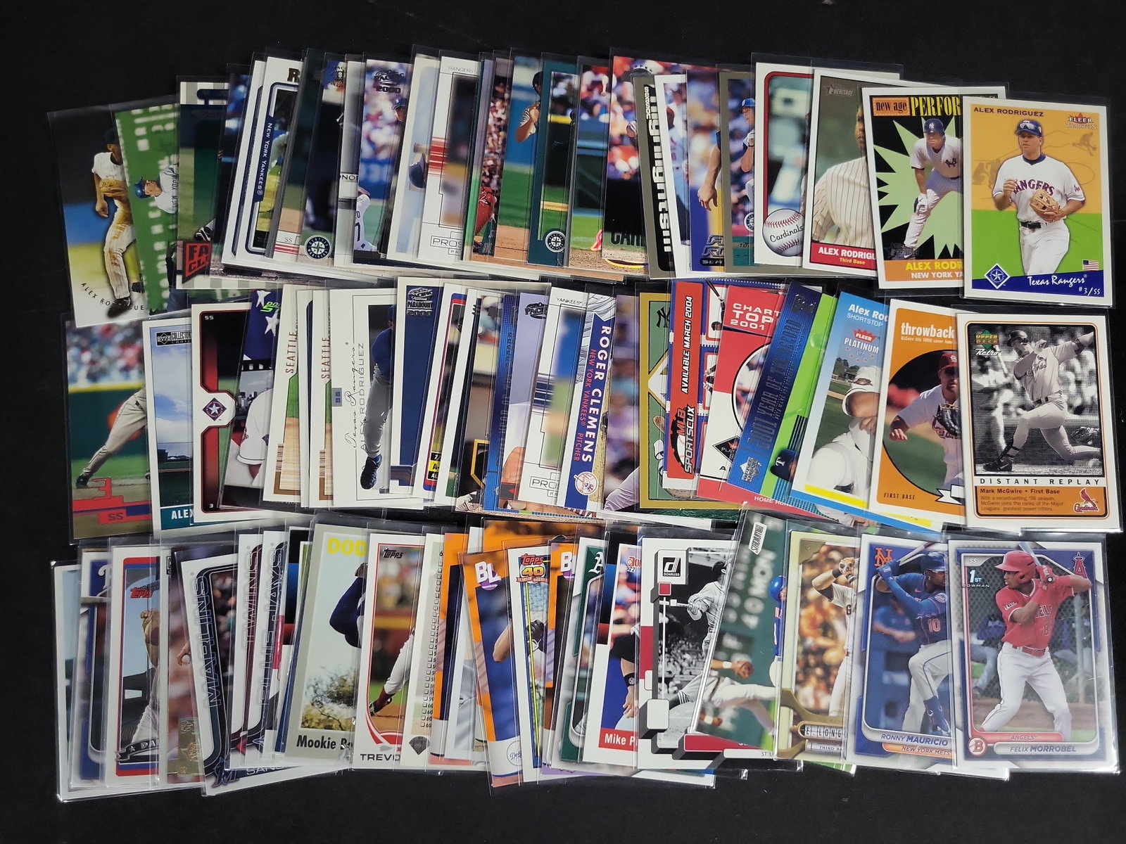 I04250 | Collection of Modern MLB Trading Cards: IMPORTANT â€“ PLEASE REVIEW BEFORE BIDDING: Aeron House makes every effort to accurately identify and describe each lot; however, titles and descriptions may contain errors, omissions, or AI-a