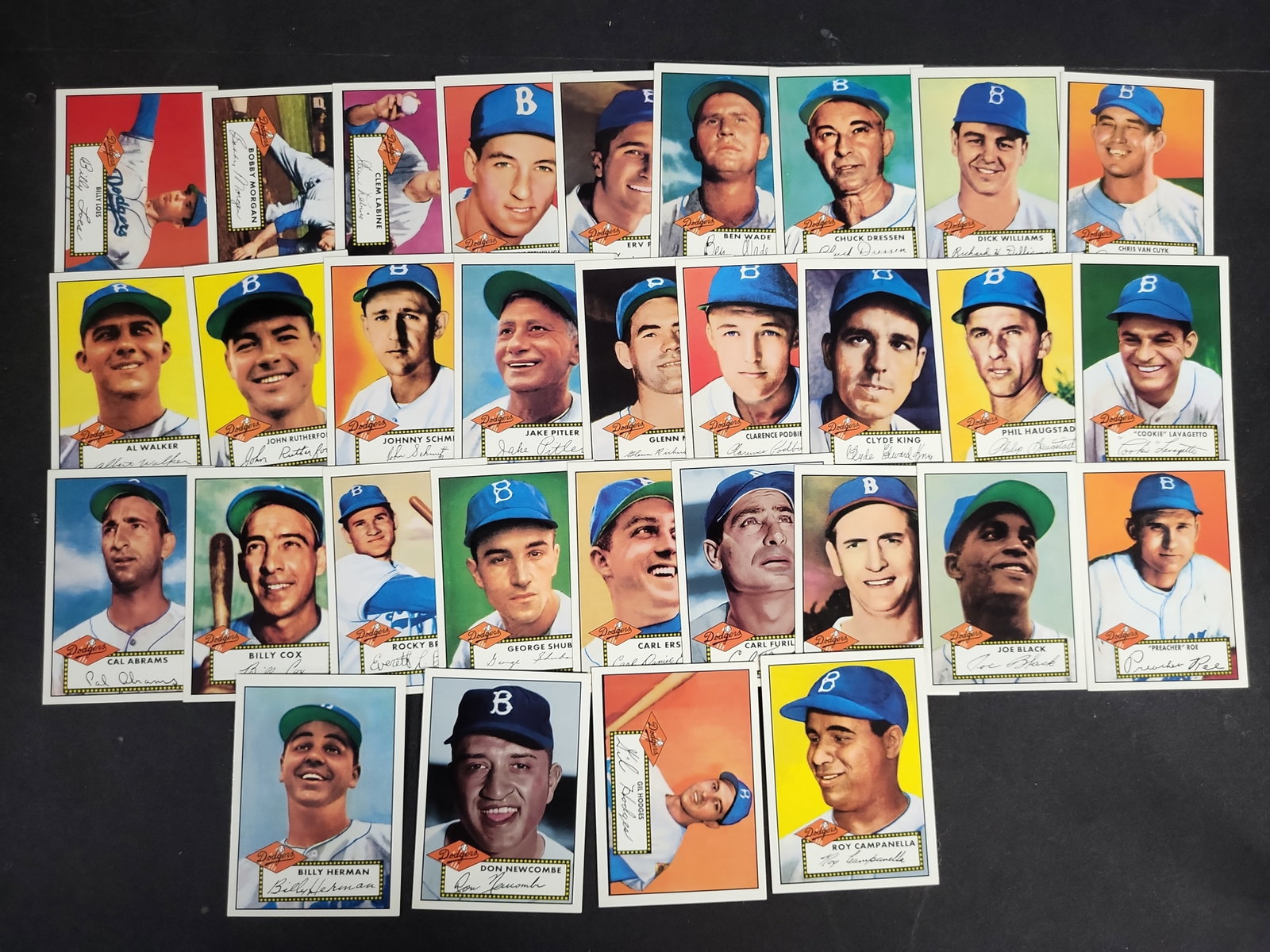 I04219 | 1995 Topps Brooklyn Dodgers Collection: IMPORTANT â€“ PLEASE REVIEW BEFORE BIDDING: Aeron House makes every effort to accurately identify and describe each lot; however, titles and descriptions may contain errors, omissions, or AI-a
