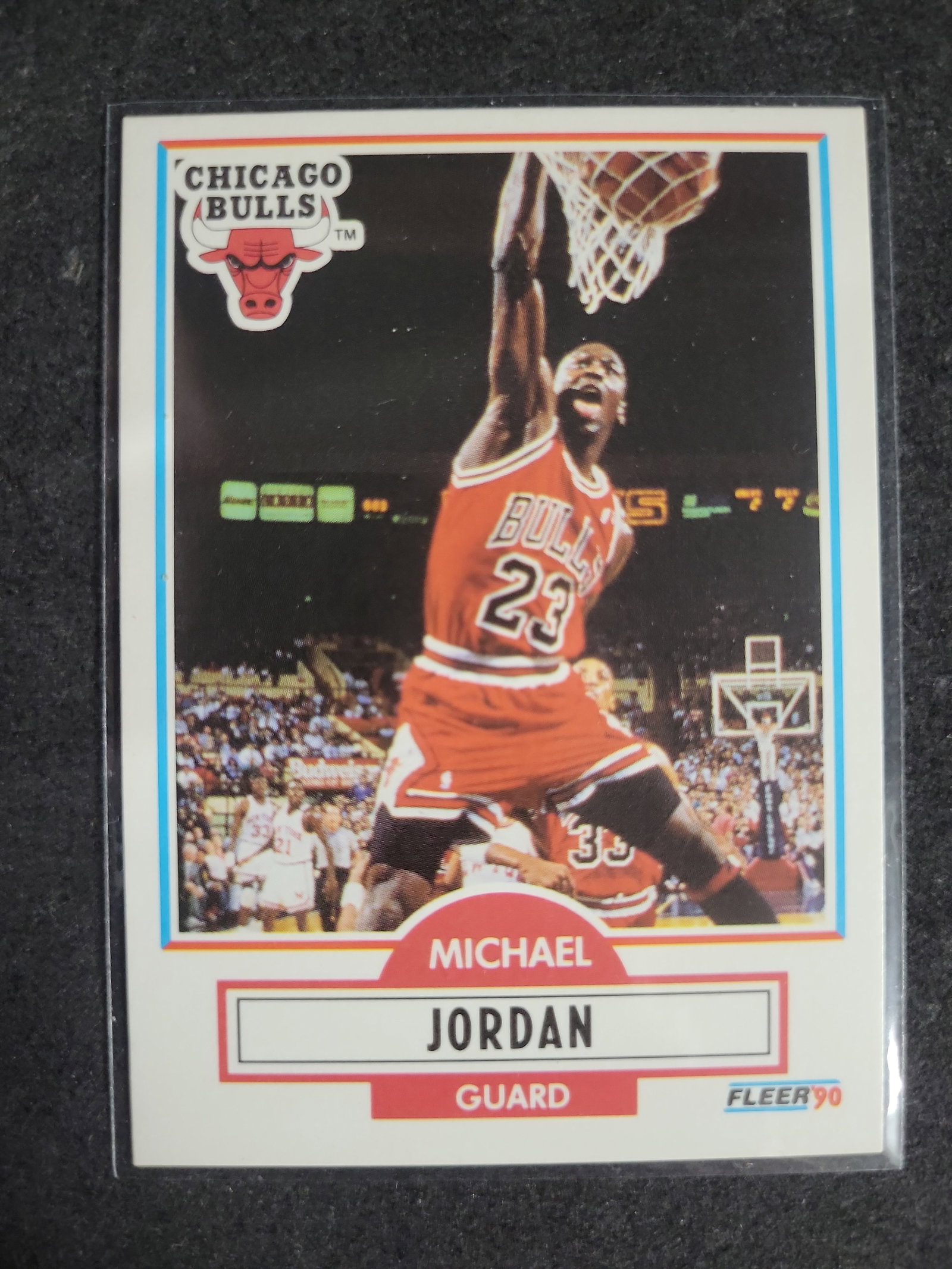 I04265 | 1990 Fleer Michael Jordan Card (1 of 2)