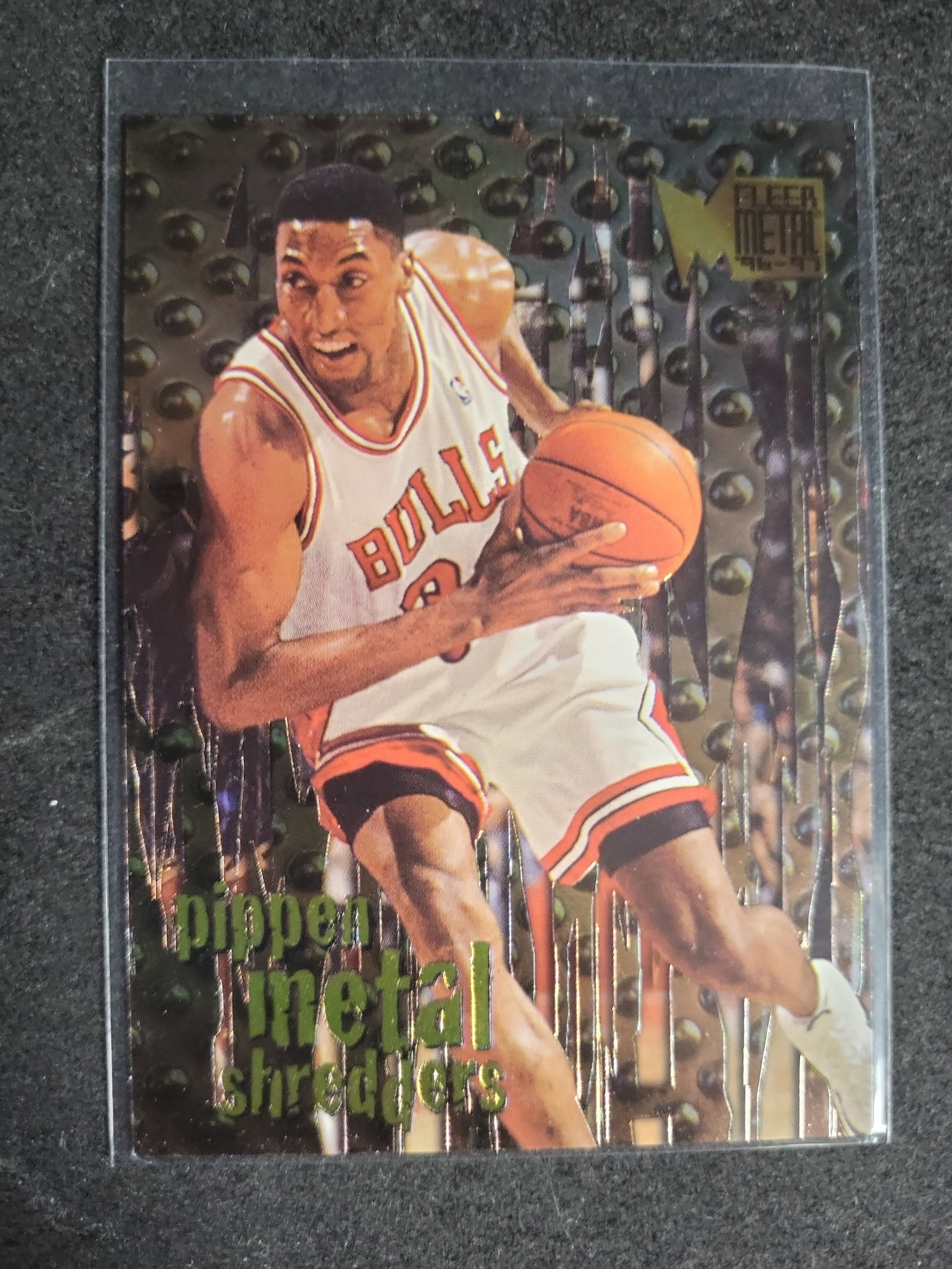 I04279 | 1996-97 Fleer Metal Scottie Pippen Card: IMPORTANT â€“ PLEASE REVIEW BEFORE BIDDING: Aeron House makes every effort to accurately identify and describe each lot; however, titles and descriptions may contain errors, omissions, or AI-a