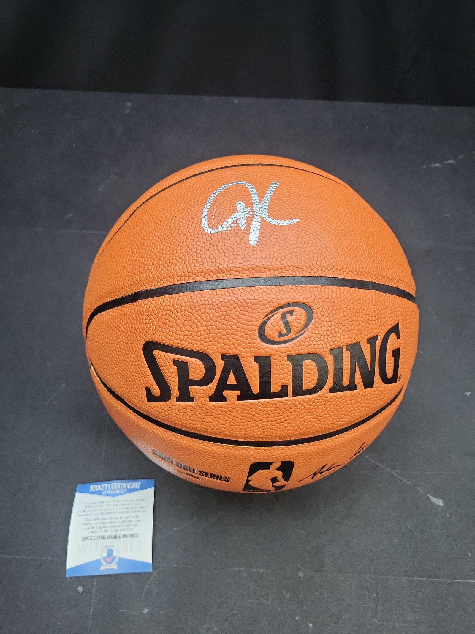 I04701 | Giannis Antetokounmpo Signed Spalding Basketball Beckett: IMPORTANT â€“ PLEASE REVIEW BEFORE BIDDING: Aeron House makes every effort to accurately identify and describe each lot; however, titles and descriptions may contain errors, omissions, or AI-a