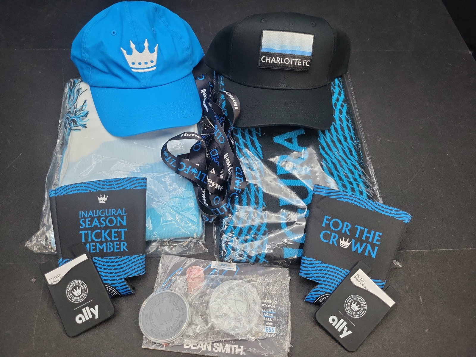 I04725 | Charlotte FC Inaugural Season Member Lot: IMPORTANT â€“ PLEASE REVIEW BEFORE BIDDING: Aeron House makes every effort to accurately identify and describe each lot; however, titles and descriptions may contain errors, omissions, or AI-a