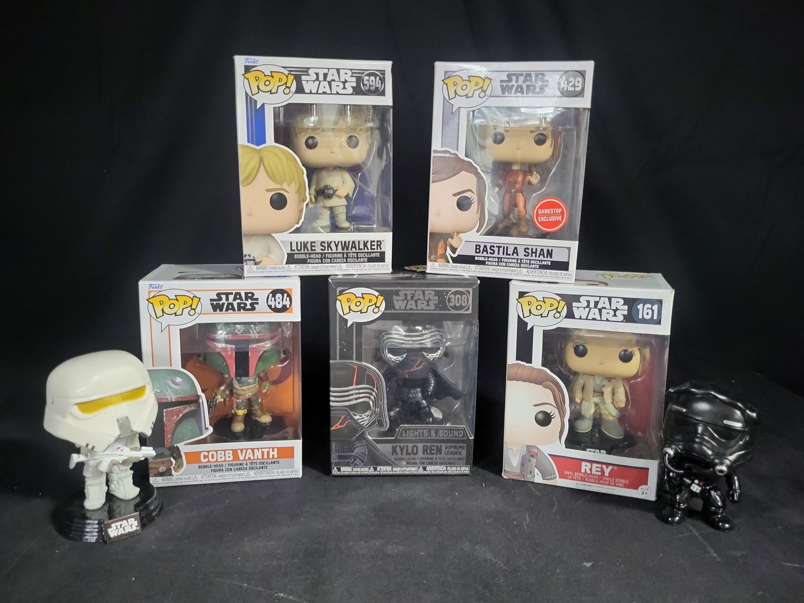 I04660 | Star Wars Funko Pop Figure Collection: IMPORTANT â€“ PLEASE REVIEW BEFORE BIDDING: Aeron House makes every effort to accurately identify and describe each lot; however, titles and descriptions may contain errors, omissions, or AI-a
