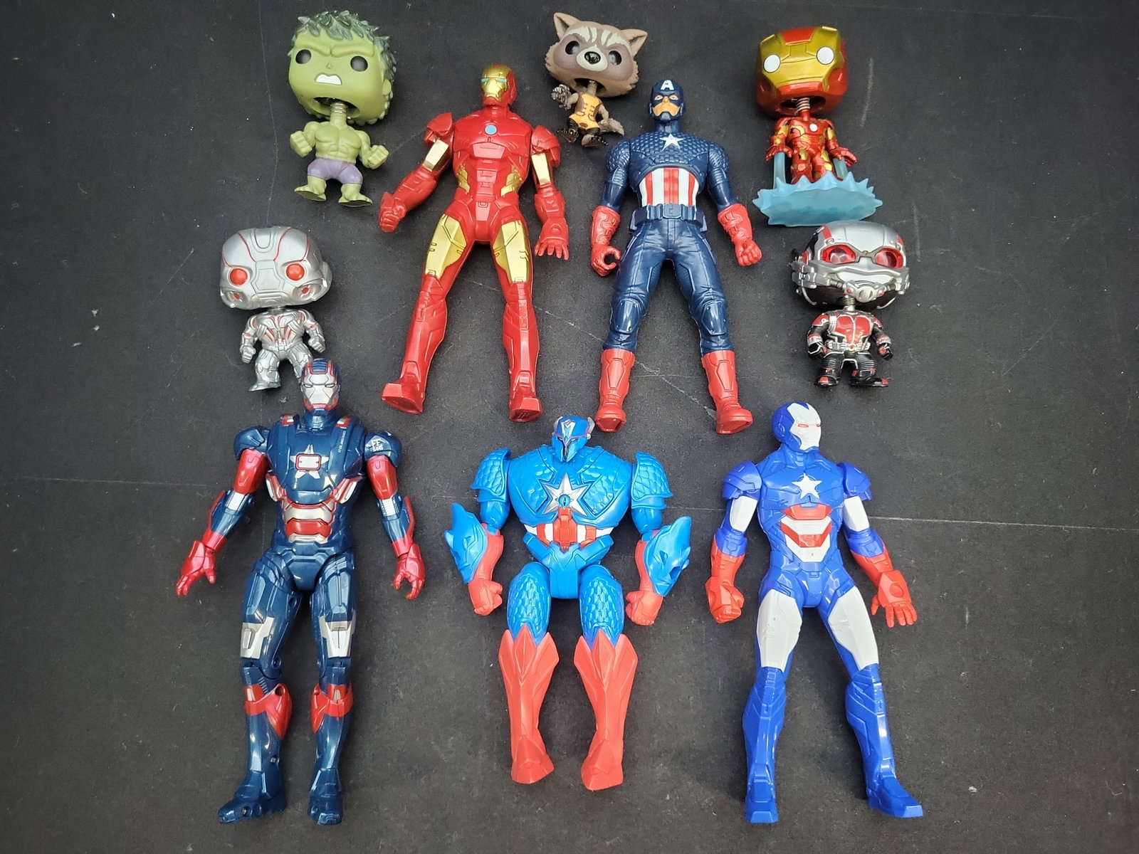 I04763 | Assortment of Marvel Super Hero Toys: IMPORTANT â€“ PLEASE REVIEW BEFORE BIDDING: Aeron House makes every effort to accurately identify and describe each lot; however, titles and descriptions may contain errors, omissions, or AI-a