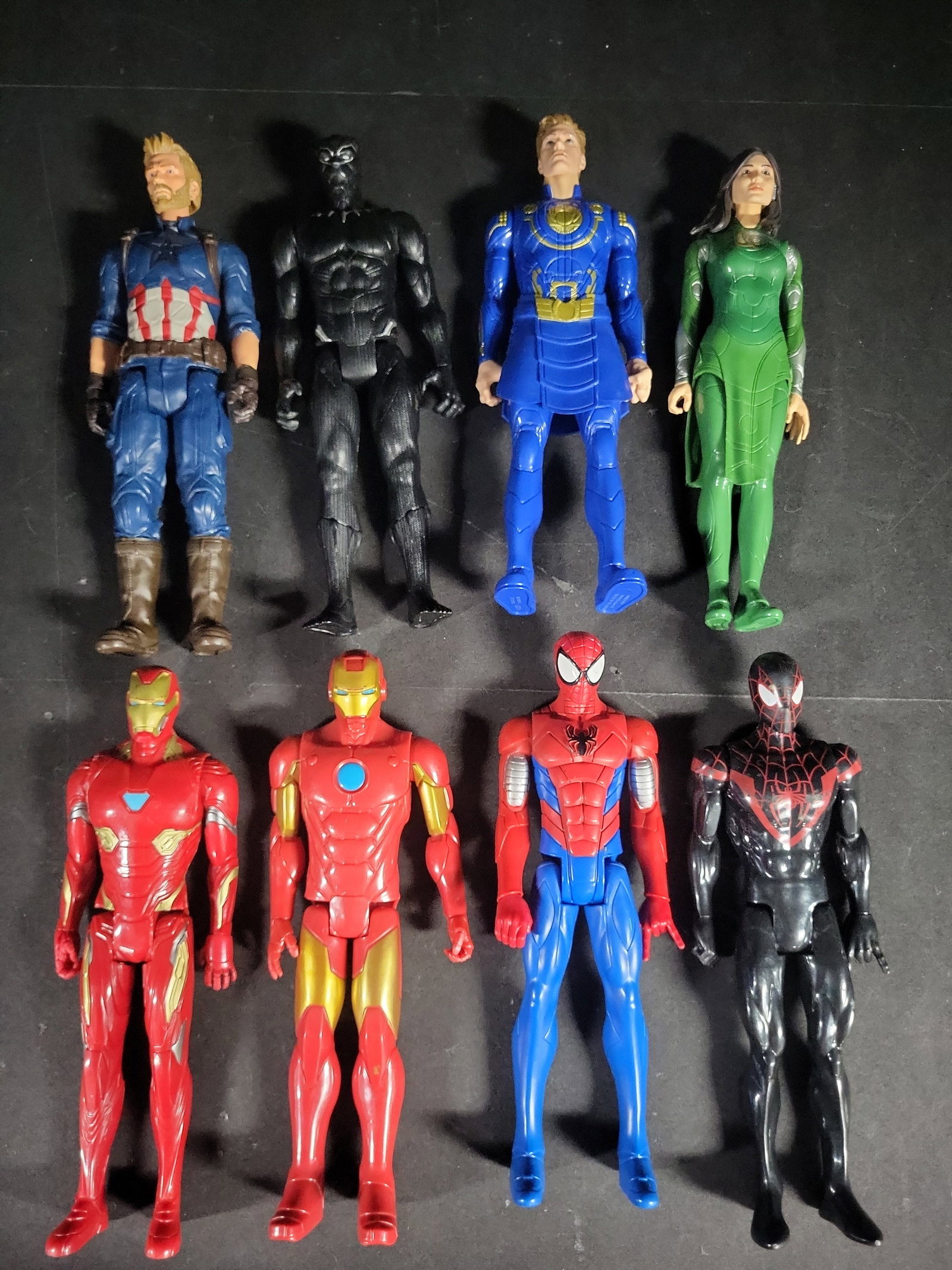 I04760 | Set of Marvel Titan Hero Figures: IMPORTANT â€“ PLEASE REVIEW BEFORE BIDDING: Aeron House makes every effort to accurately identify and describe each lot; however, titles and descriptions may contain errors, omissions, or AI-a