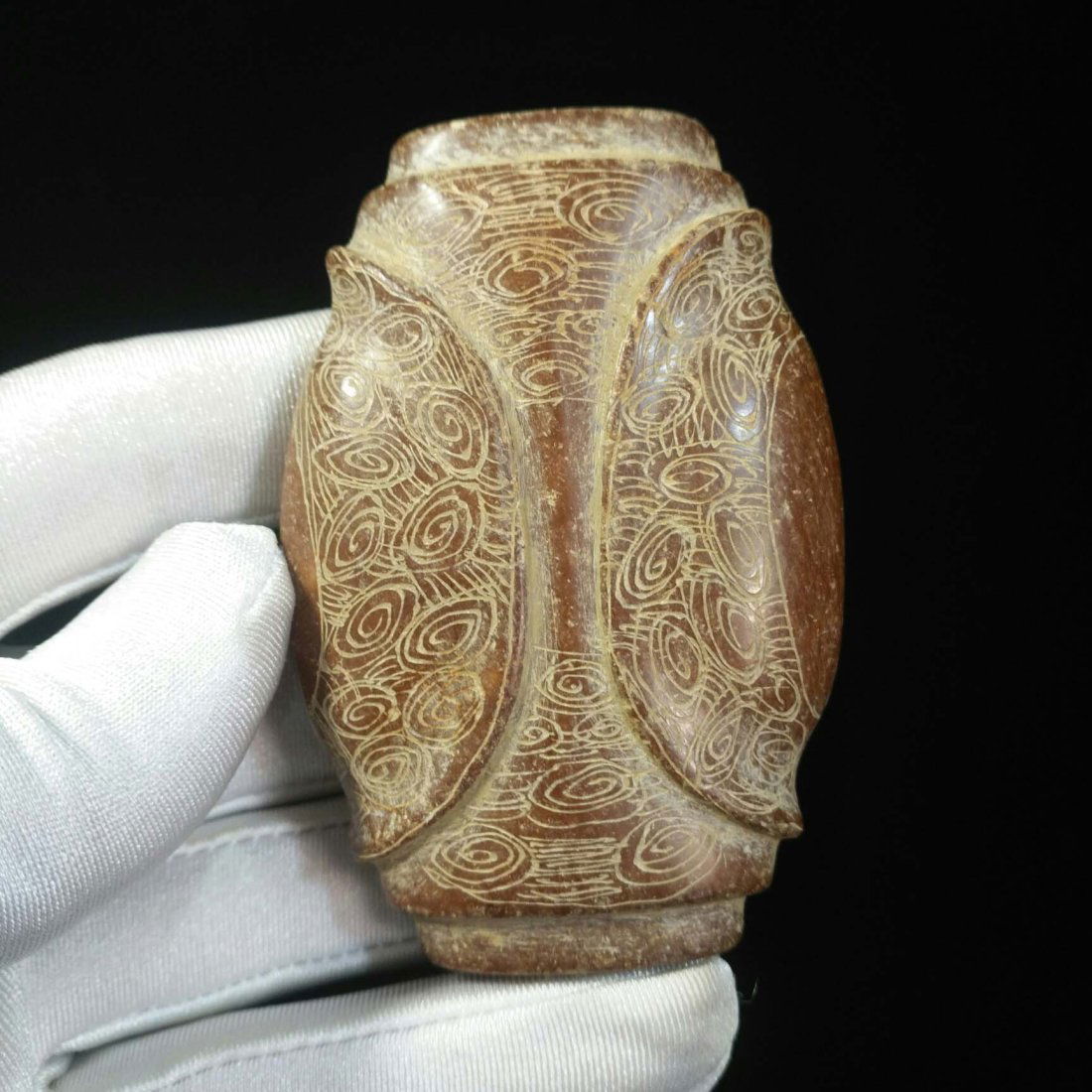 liangzhu culture river milled jade accessories (1 of 9)