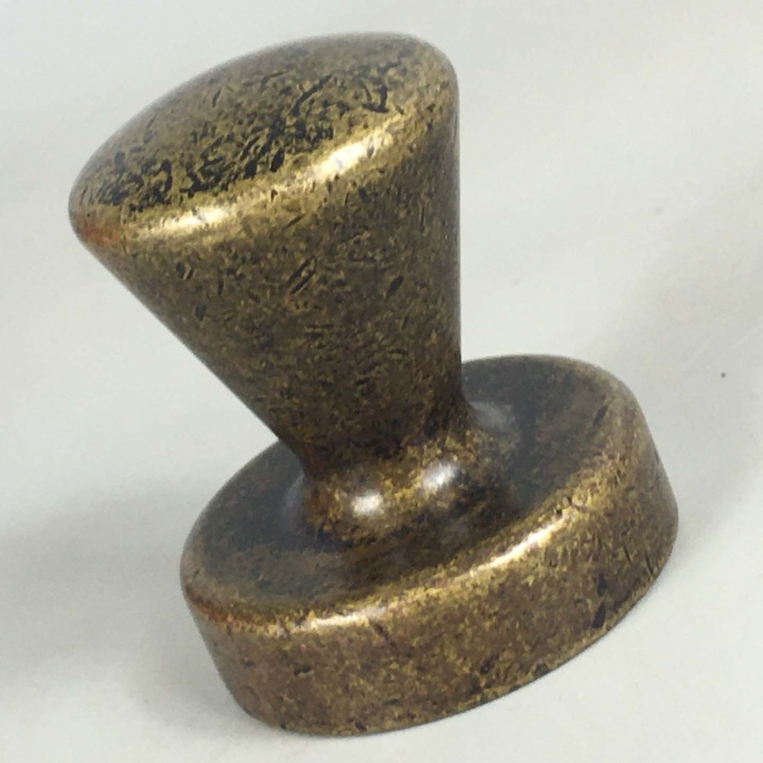 Boutique Brass Seal: Boutique Brass Seal High 6CM wide 5cm long cm weight: 471g Freight: 1.International Freight: Foreign shipping charges are determined by destination. 2.Photos, descriptions and valuations have been met
