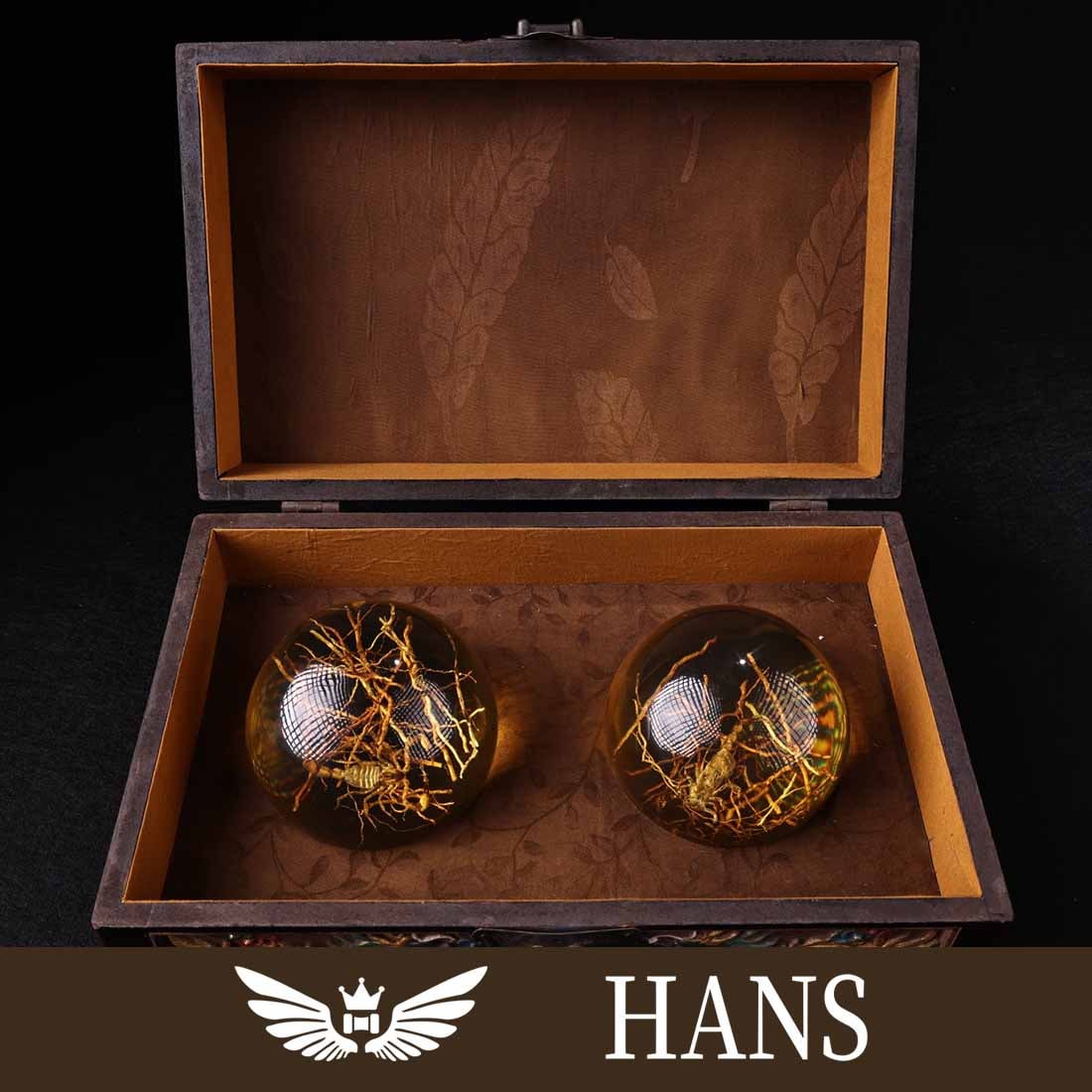 A pair of precious and rare amber raw stone balls from the imperial collection of the Qing Dynasty (1 of 9)