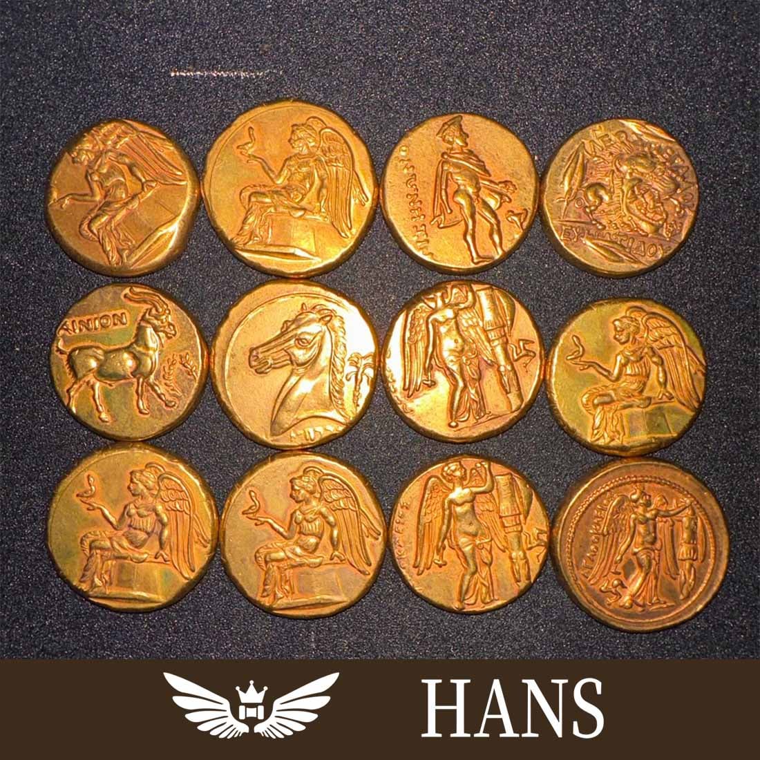 A collection of 12 Roman gold coins in an old Qing Dynasty shell box (1 of 8)