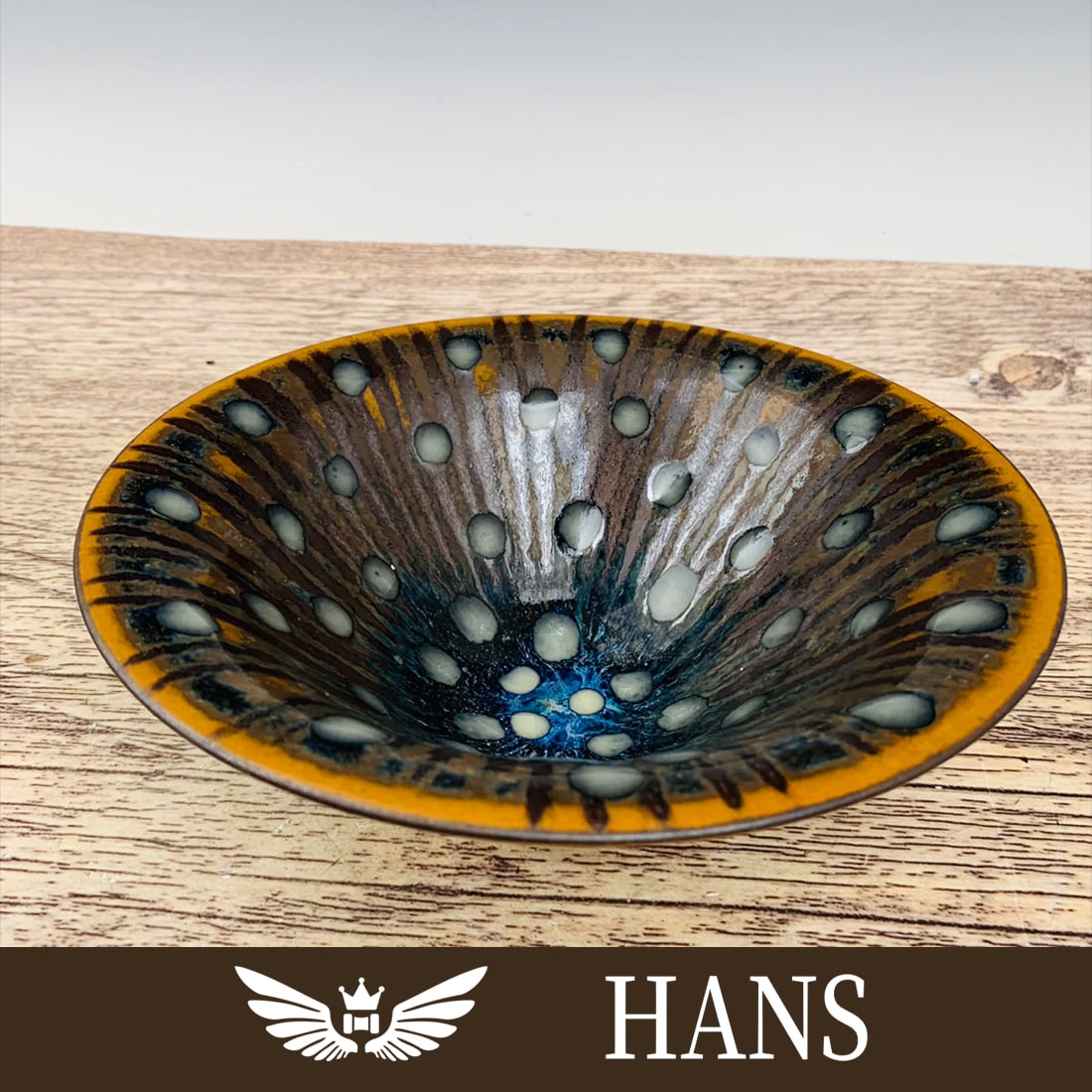 Song Jianyao oil dripping bowl: Song Jianyao oil dripping bowl High 8CM wide 21.5cm Freight: 1.International Freight: Foreign shipping charges are determined by destination. 2.Photos, descriptions and valuations have been meticulous