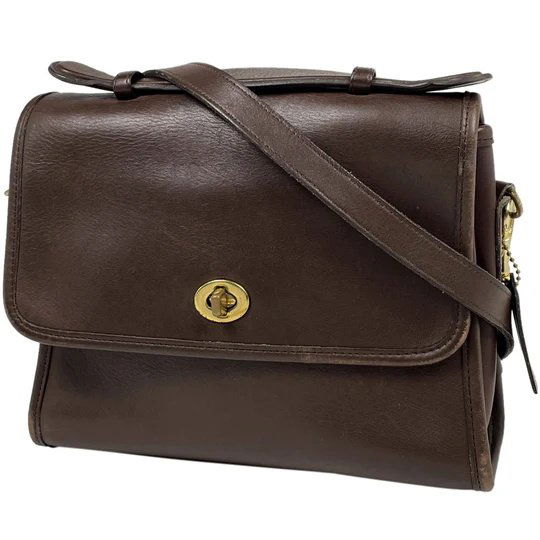 Coach Logo Shoulder Bag Old Coach Shoulder Bag Leather Brown 9870 Women's [Second Hand]: Coach Logo Shoulder Bag Old Coach Shoulder Bag Leather Brown 9870 Women's [Second Hand] Brand: Coach Brand Condition Ranking: Grade B Type: Logo Shoulder Bag Model: 9870 Width: Approx. 24cm Height: Ap