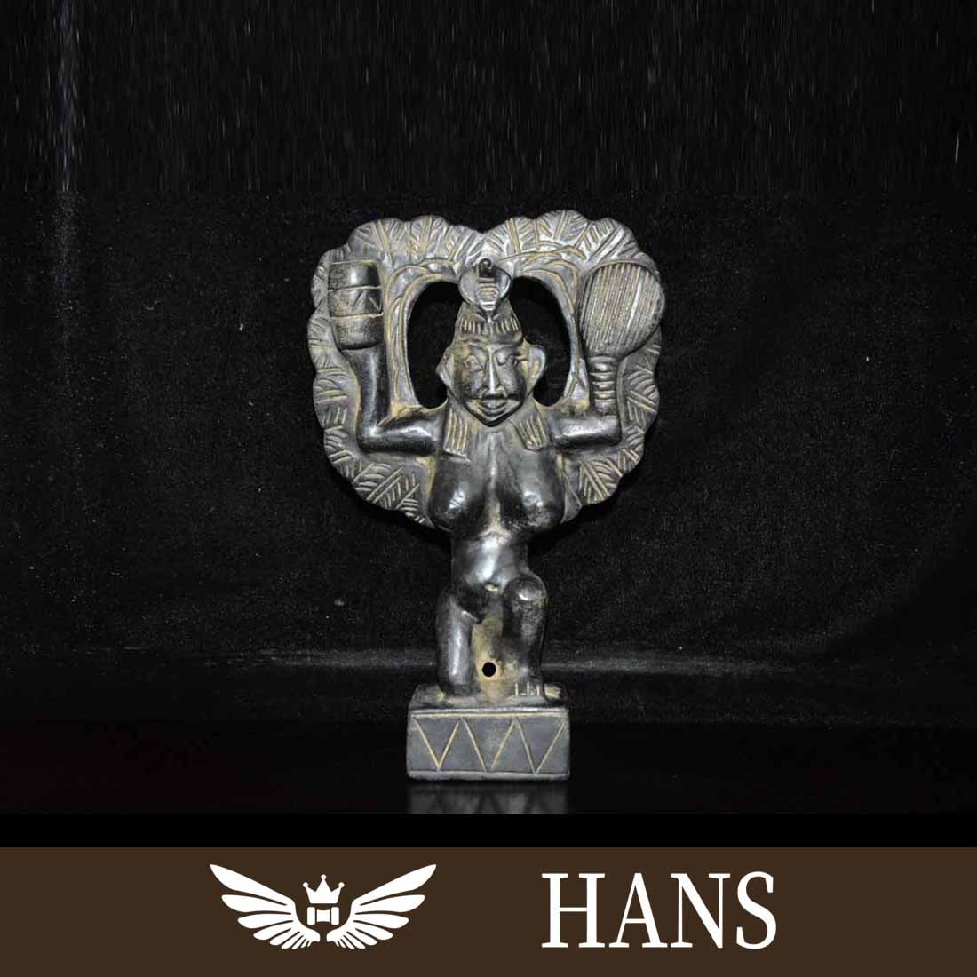 Meteorite, Egyptian goddess: Meteorite, Egyptian goddess The meteorite has a unique shape, a sophisticated skin, and good magnetism. It has a powerful mysterious cosmic energy, a strong ability to ward off evil spirits, and can t
