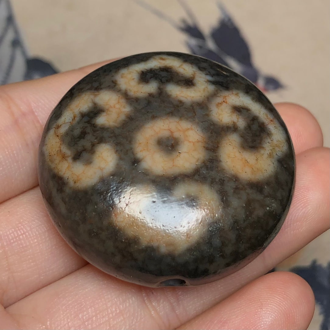 Old material high oil patina blood thread sky eye eight trigrams Buddha amulet (1 of 9)