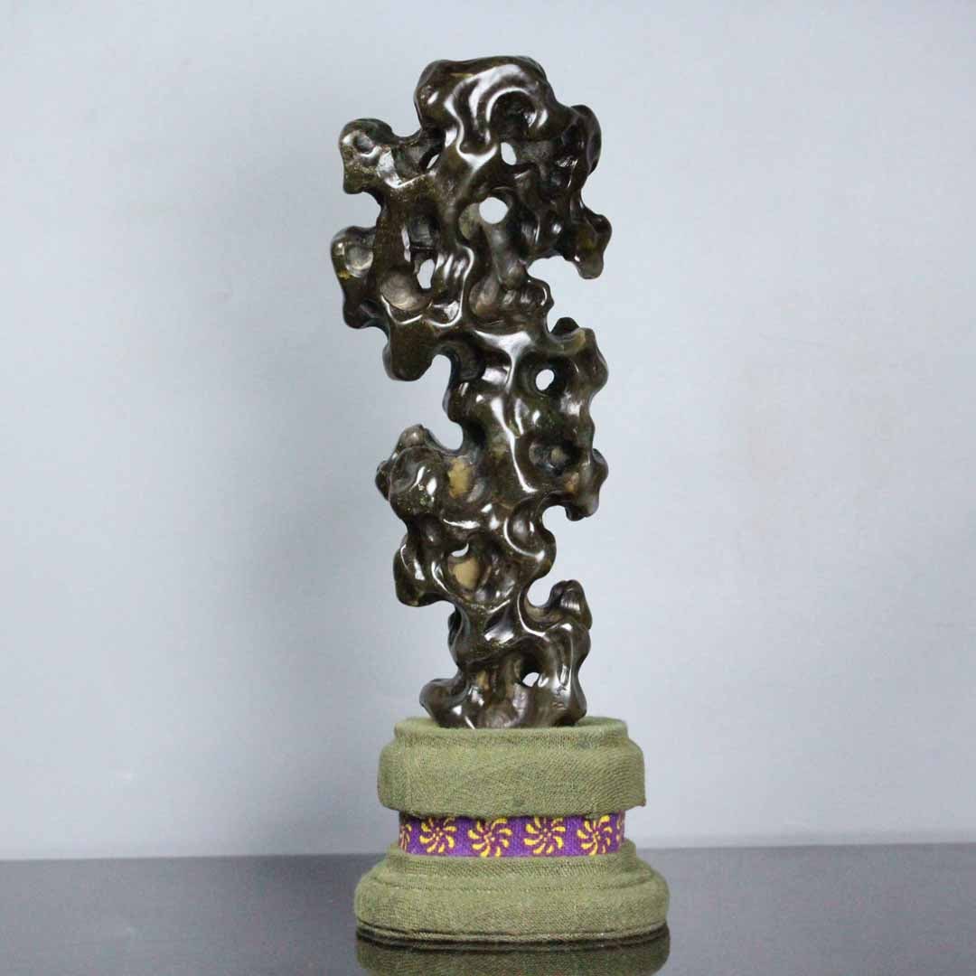 Shoushan Stone Moon Tail Purple Taihu Stone Seal Ornament (1 of 9)
