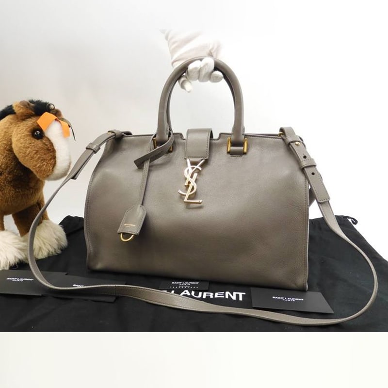 Saint Laurent Cabas Bag Small YSL Leather Ash Classic YSL Cabas Handbag [Second Hand]: Saint Laurent Cabas Bag Small YSL Leather Ash Classic YSL Cabas Handbag[Used] Because it is a second-hand product, it is not verified and no returns or exchanges are accepted Material: 394461 Smooth C
