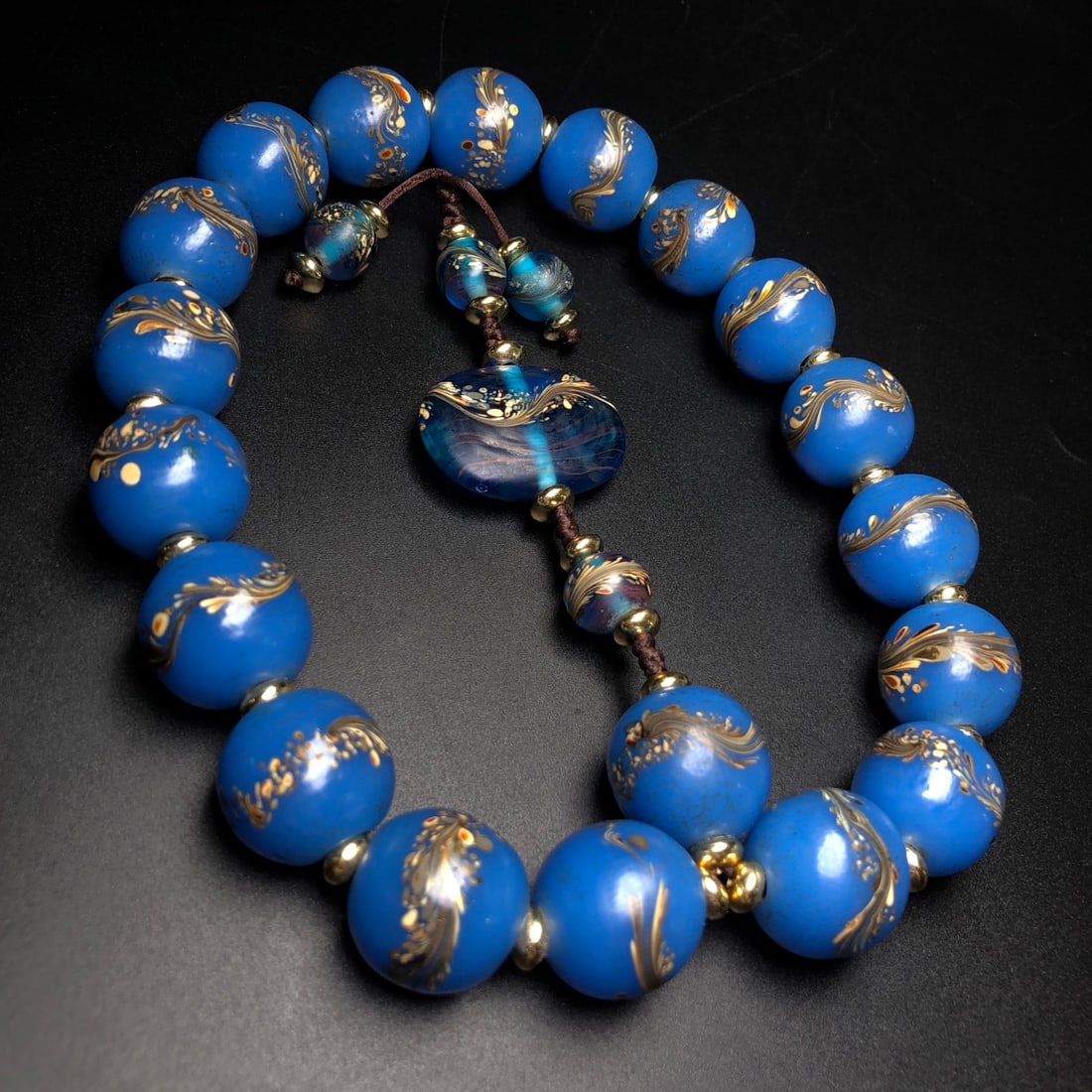 Old glass Phoenix tail eighteen beads hand-held (1 of 9)