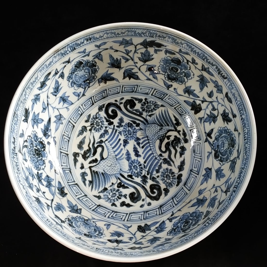 Ming Dynasty style Hongwu period black and color hand-painted phoenix pattern large bowl: Ming Dynasty Style Hongwu Ink and Color Hand-Painted Phoenix Pattern Large Bowl Freight: 1.International Freight: Foreign shipping charges are determined by destination. 2.Photos, descriptions and val