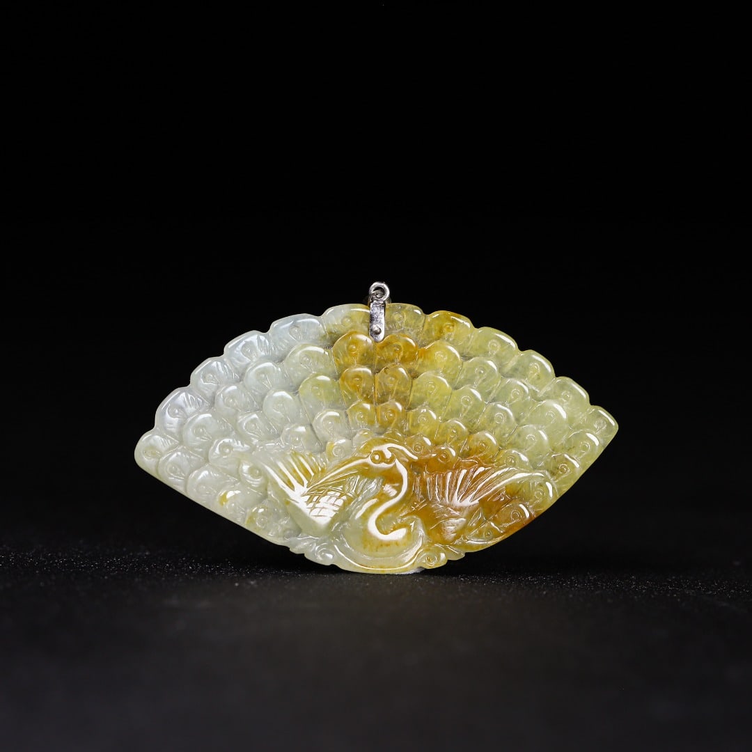 Natural Jade Carved Phoenix Pendant with Gold Clasp: Fine Collection Natural Jadeite Carving Phoenix Pendant with Gold Buckle - Weight: 9 grams Size: 60mm x 34mm x 24mm Description: Natural jadeite A grade, color carving, fine carving craftsmanship, com