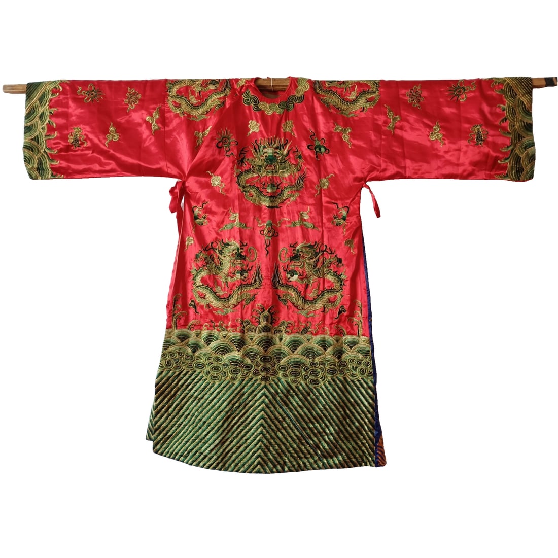 Qing Dynasty style hand-embroidered dragon robe (1 of 10)