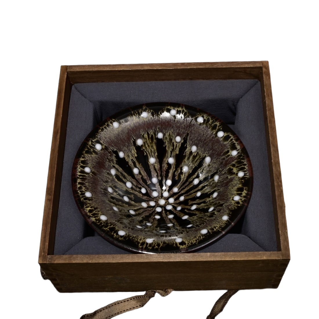 Porcelain Song style Jian Kiln Taizong's glaze Yao Bian glaze Pearl Bowl: Porcelain Song-style Jian Kiln Taizong Pattern Yao Bian Glaze Pearl Bowl, 8.3 x 21.5 cm in height Freight: 1.International Freight: Foreign shipping charges are determined by destination. 2.Photos, de