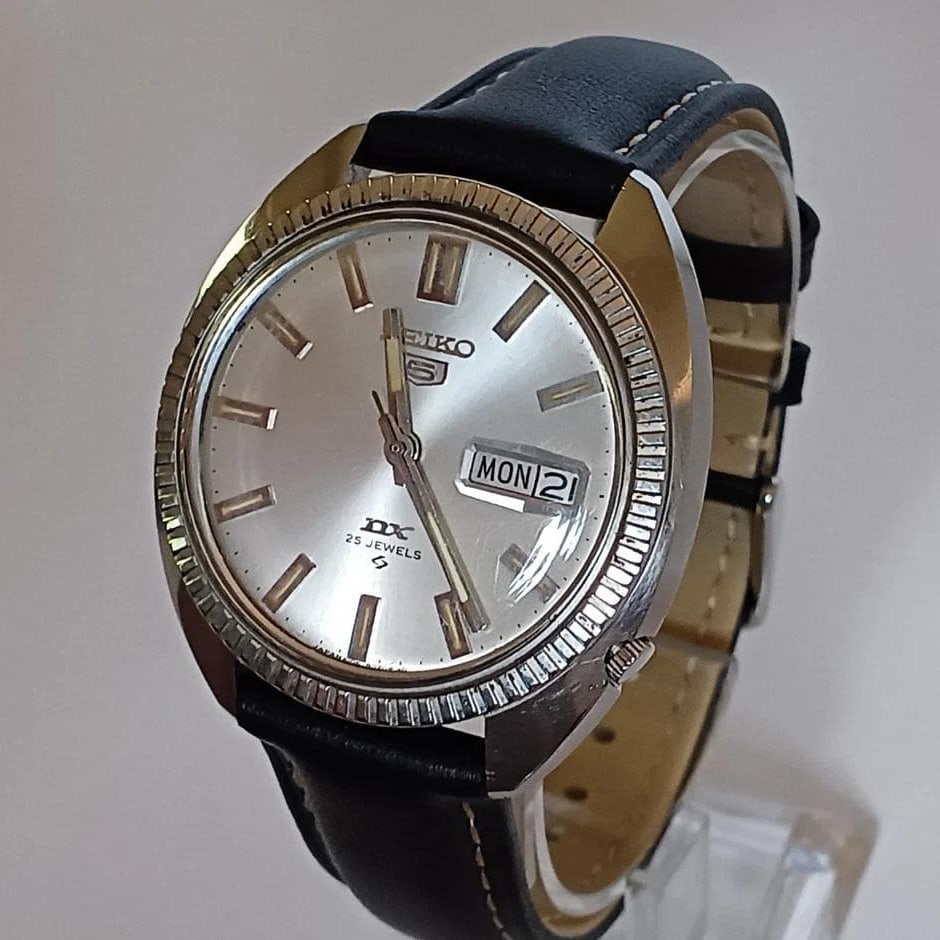 1967 Seiko 5 Sportsmatic DX 6106-8020 25-Jewels Automatic Mechanical Watch (1 of 20)