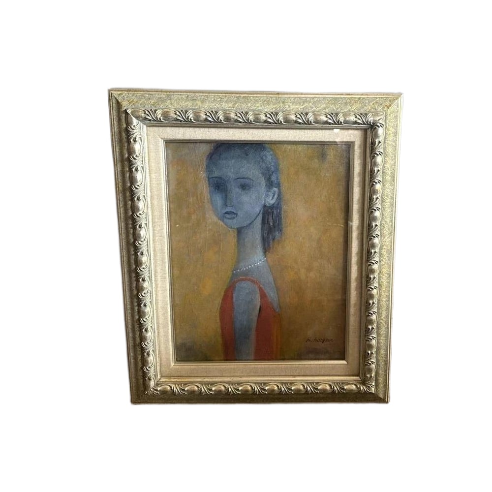 Fine Female Portrait Painting: A beautifully atmospheric portrait of a woman. Oil painting. Signed.Product descriptionWithout the packing box. The painting features a woman in an orange dress, with a decorative golden frame.- Artis