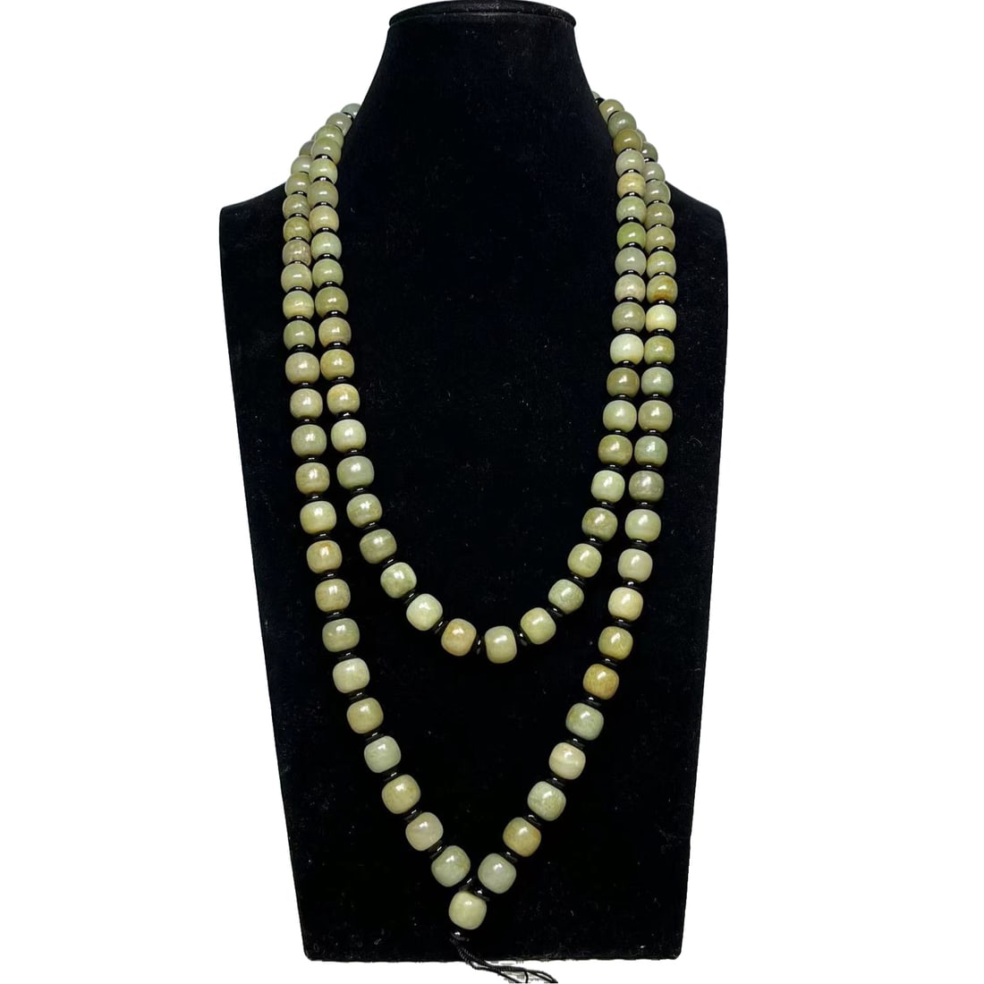 Hetian Jade Necklace (1 of 6)