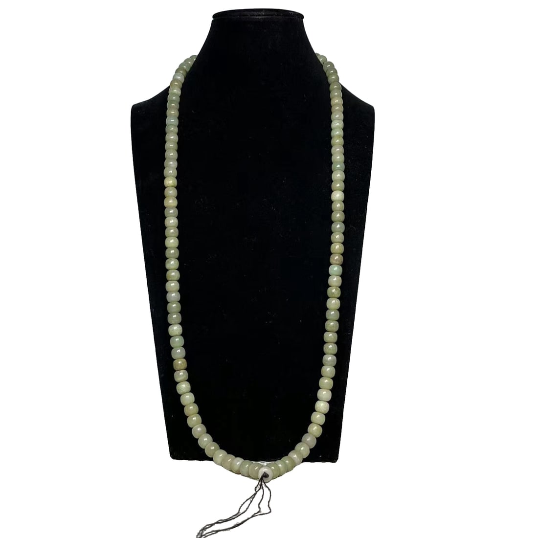 Hetian Jade Necklace: Hetian jade necklace, exquisitely crafted, perfect condition, details as shown bead 11mm, weighs 190.5 grams Freight: 1.International Freight: Foreign shipping charges are determined by destination. 2