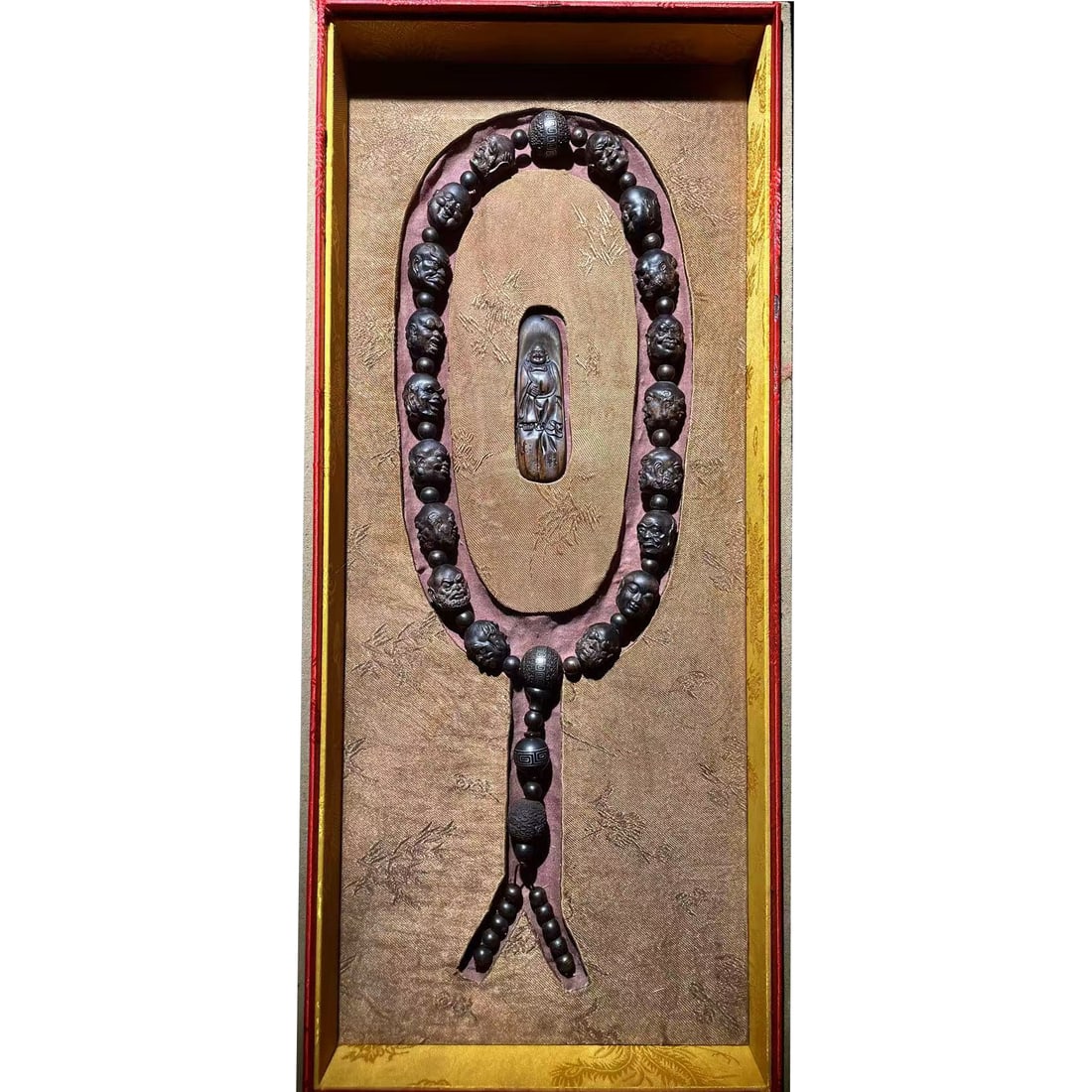 Old Chenxiang Eighteen Arhats Handheld, One Box of Buddha Amulets, Well Preserved, Rich Aroma (1 of 10)