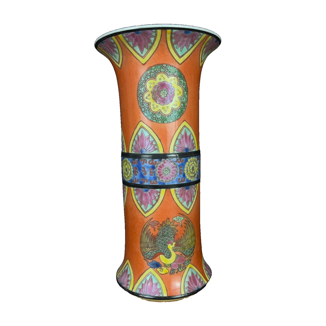 Famille Rose Enamel Yellow Ground Flower Goblet from the Yongzheng Period: This Qing Yongzheng cloisonné yellow-ground flower vase measures 29.5 centimeters in height and 14 centimeters in mouth diameter, showcasing the superb craftsmanship of the Qing Dynasty. The shape is