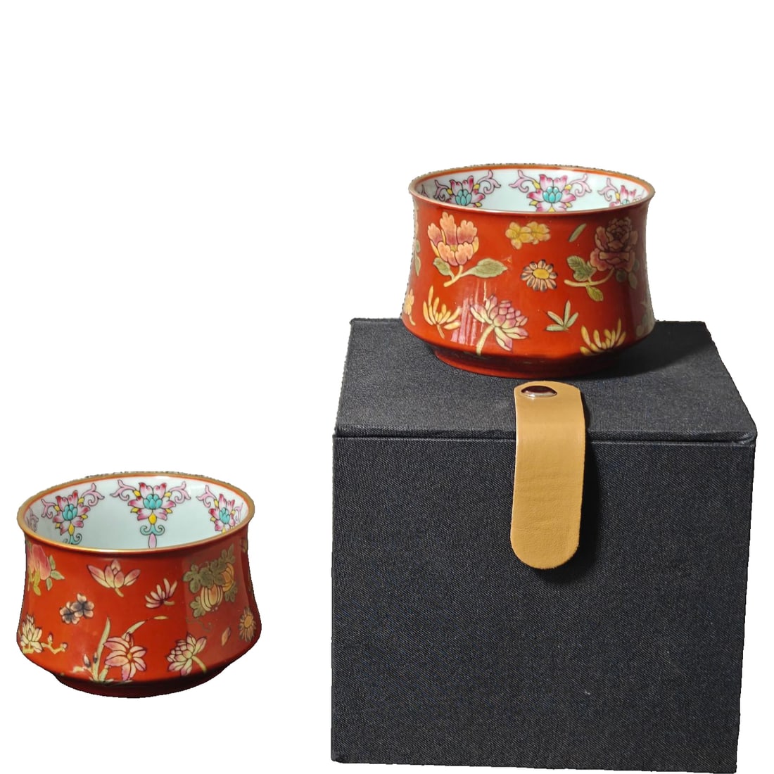 Yongzheng Imperial Enamel Pair of Cups with Stand (1 of 10)