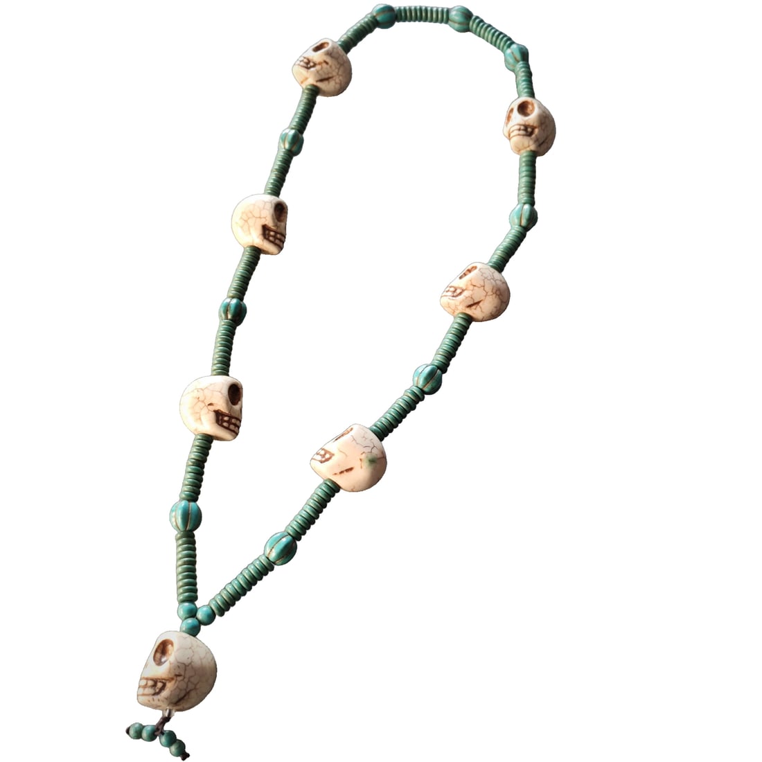 High Calcified Chicken Bone White Jade Skull/Turquoise Necklace: High Calcium Chicken Bone White Jade Skull/Turquoise Necklace Freight: 1.International Freight: Foreign shipping charges are determined by destination. 2.Photos, descriptions and valuations have been