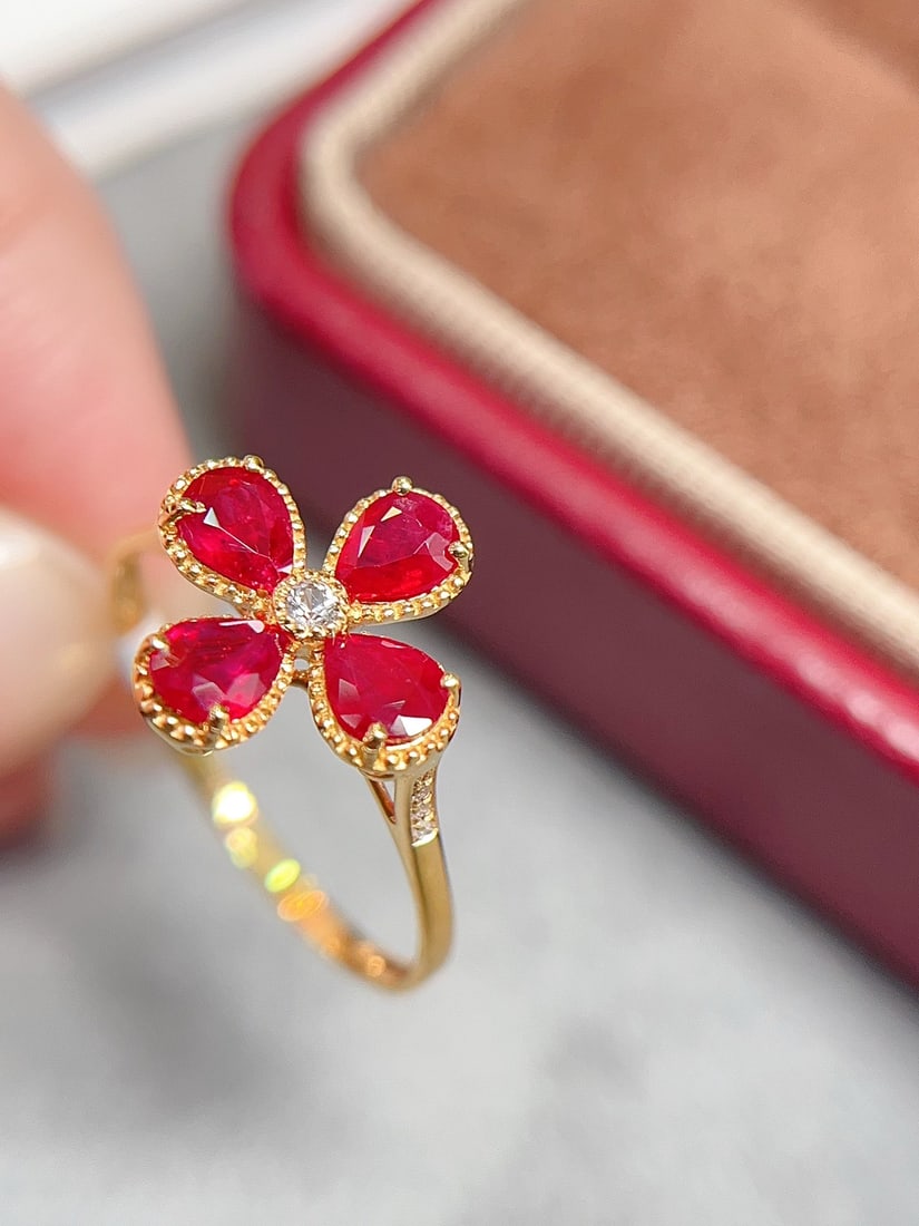 18K Gold Ruby Ring - 4