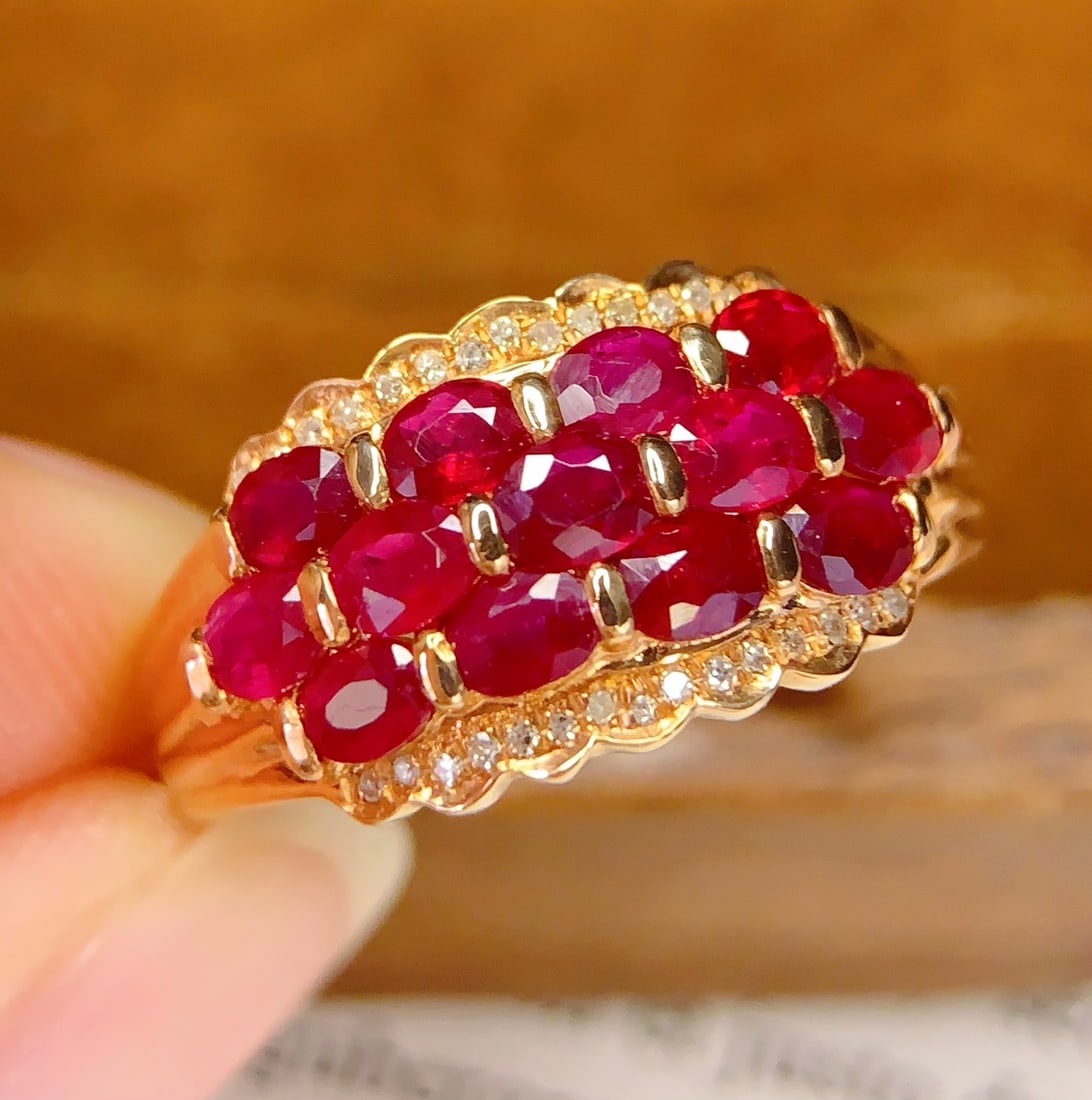 18K Gold 2.35 Carat Ruby Ring - 3