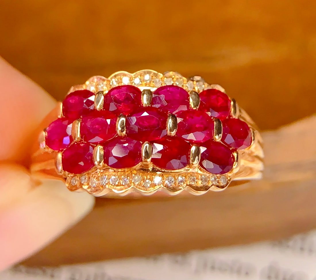 18K Gold 2.35 Carat Ruby Ring - 4