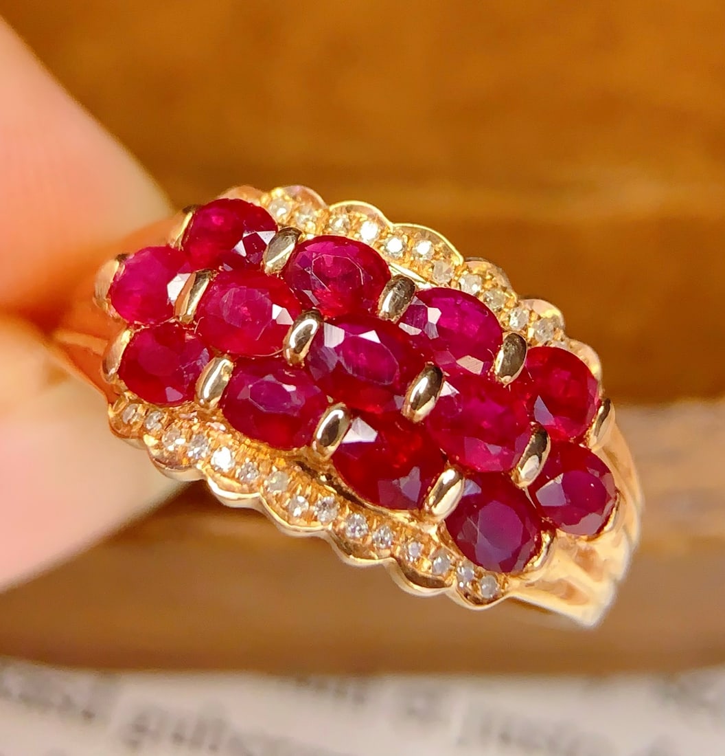 18K Gold 2.35 Carat Ruby Ring - 5