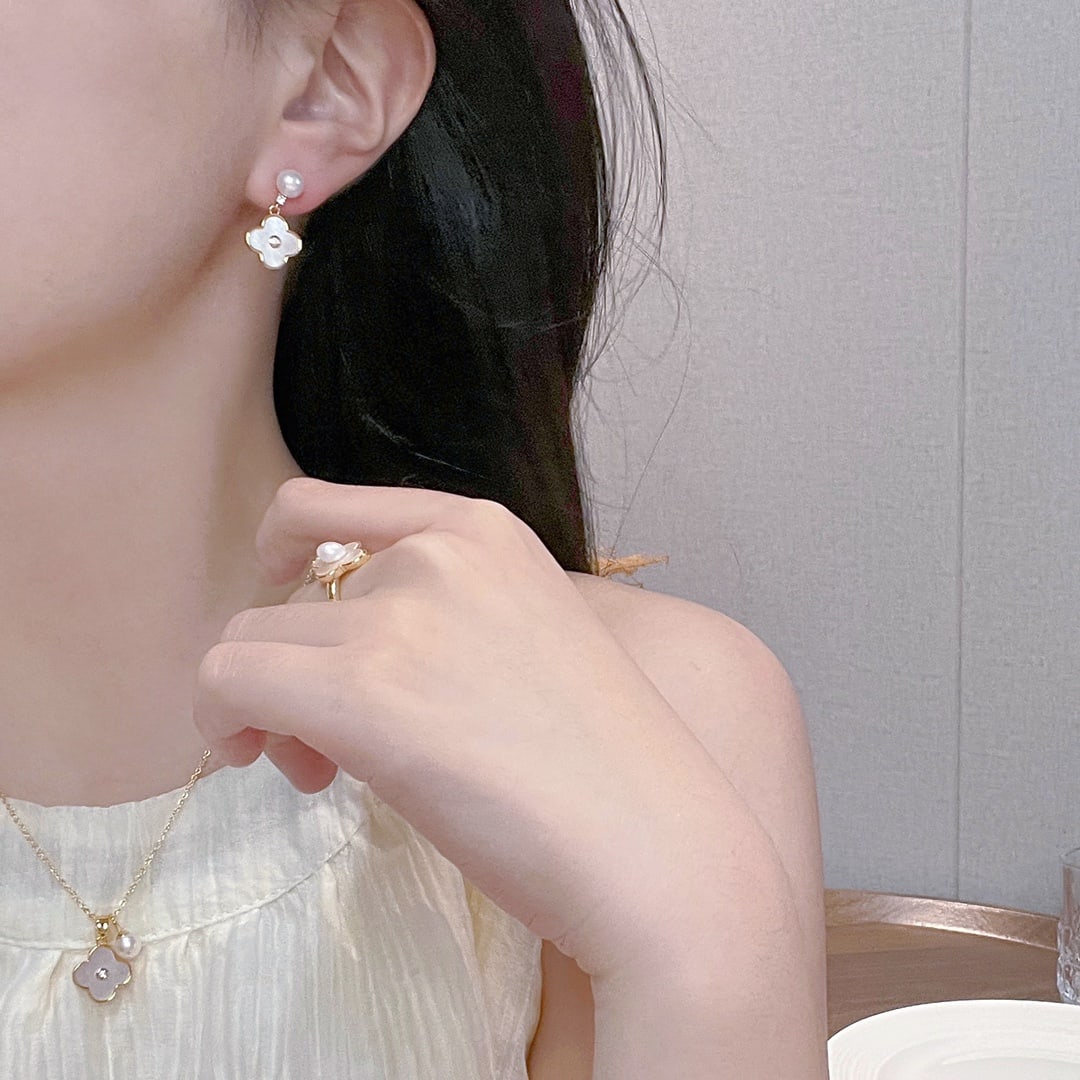 Shell Clover Set - 6