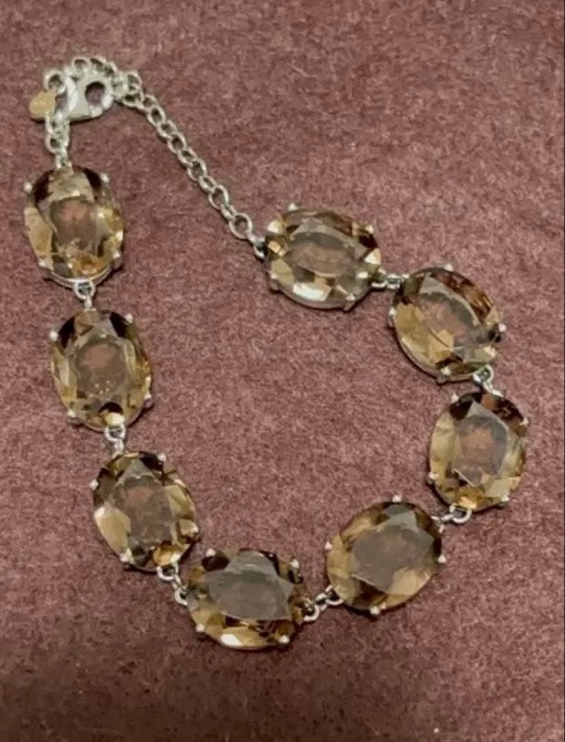 Second-hand Natural Sri Lankan Stone Bracelet: Natural Sangram Stone BraceletBrand: eteGemstone: Sinhalese StoneThis is a bracelet from the ete brand, made from eight Ceylon stones.The ete brand usually offers small natural gemstone jewelry, so I